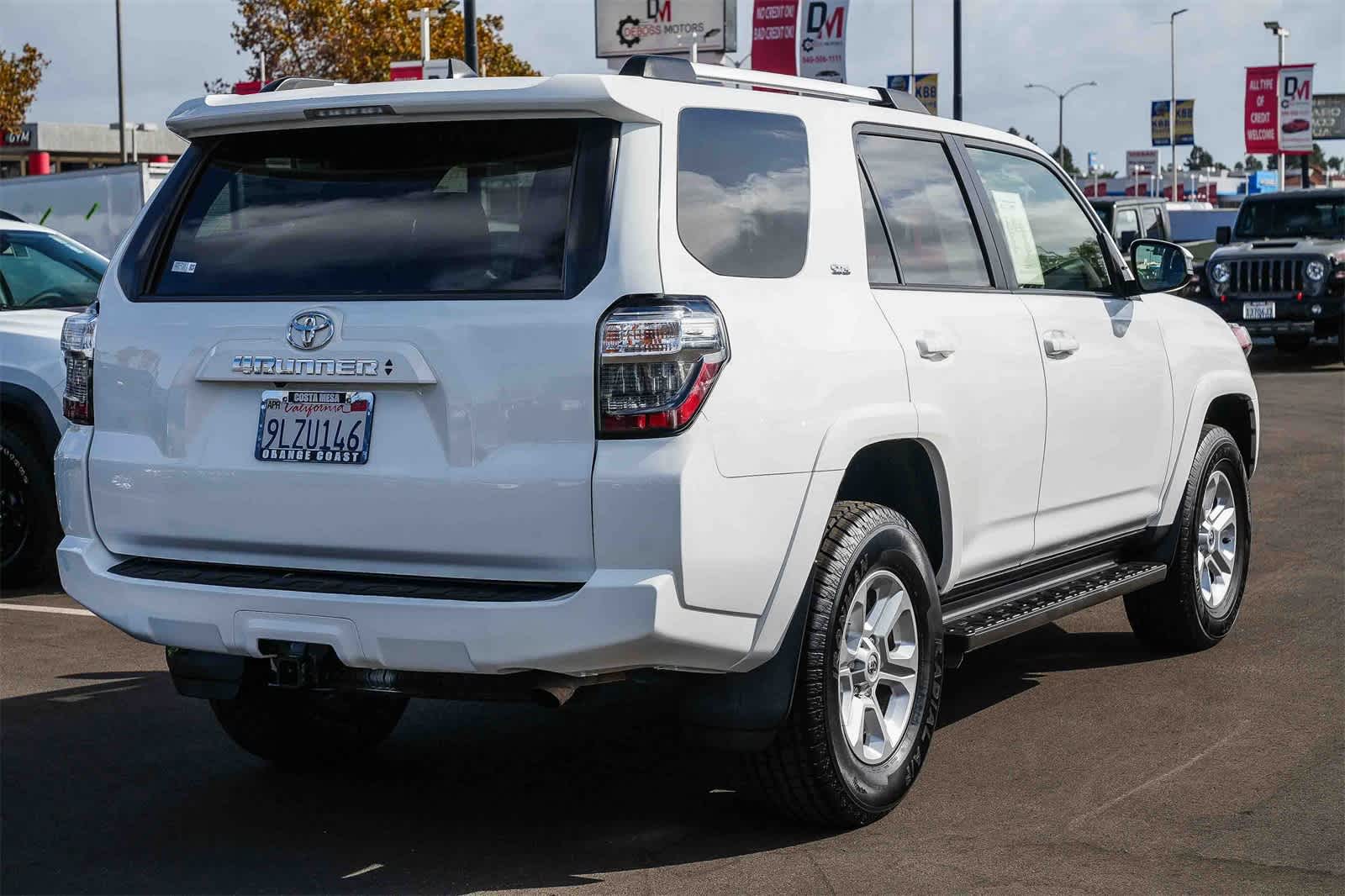 Thumbnail: 2022 Toyota 4Runner - 4