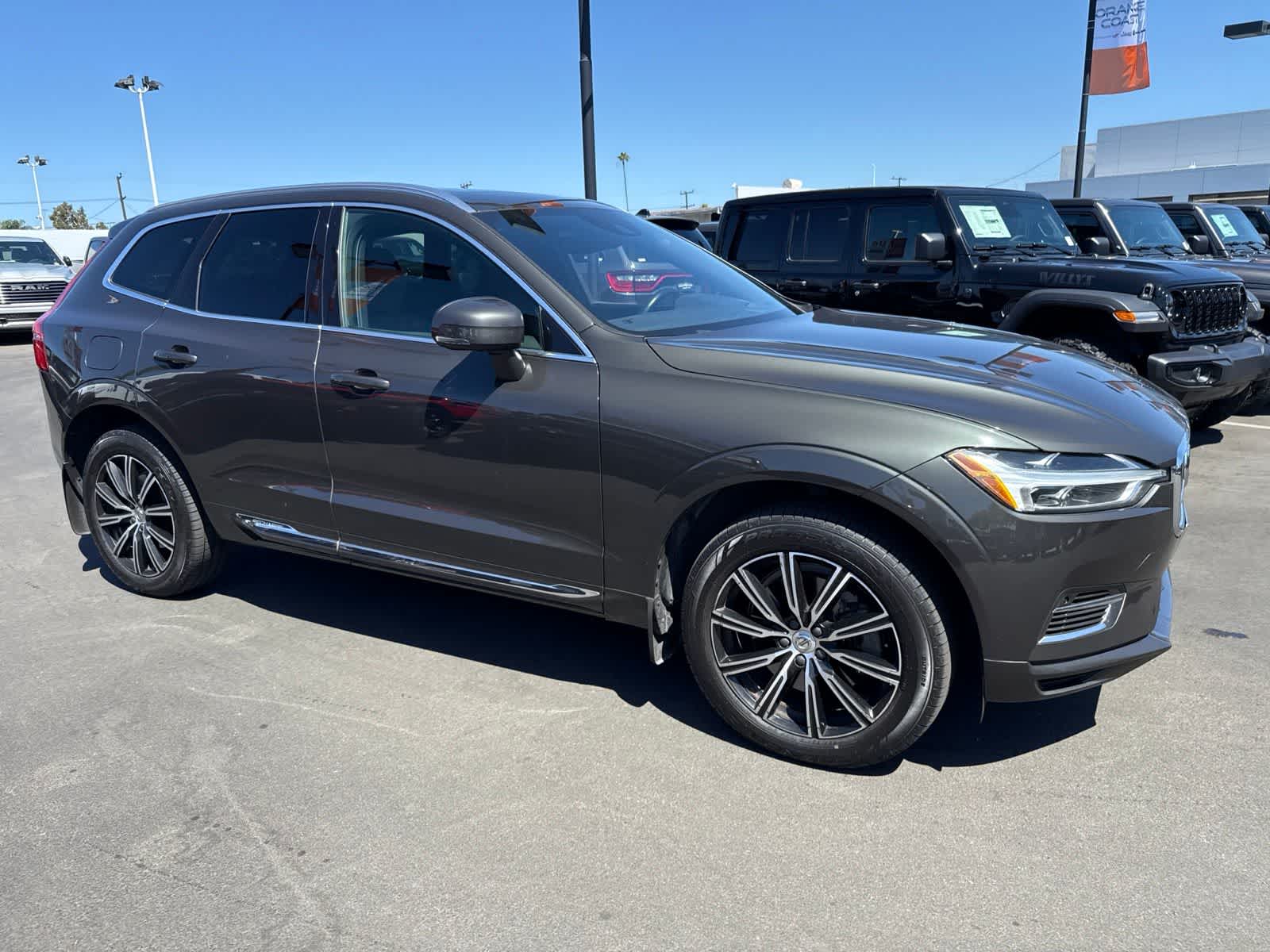 Thumbnail: 2021 Volvo XC60 - 13