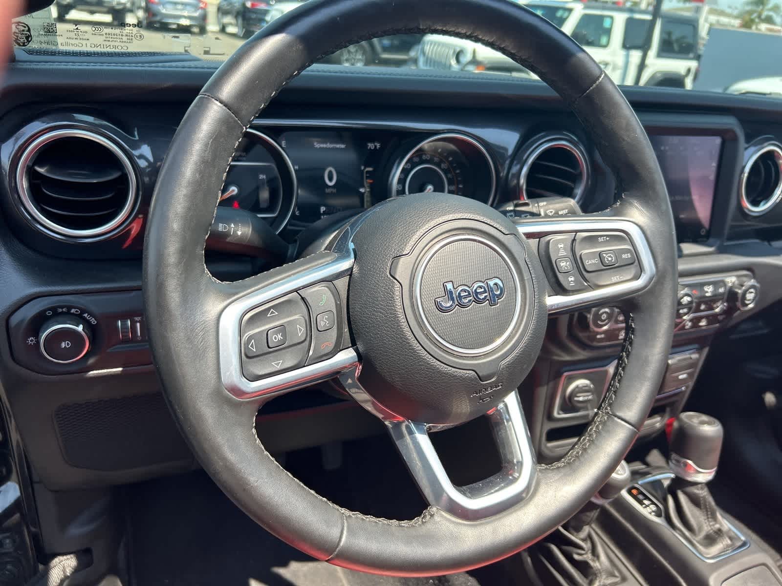 Thumbnail: 2022 Jeep Wrangler - 43