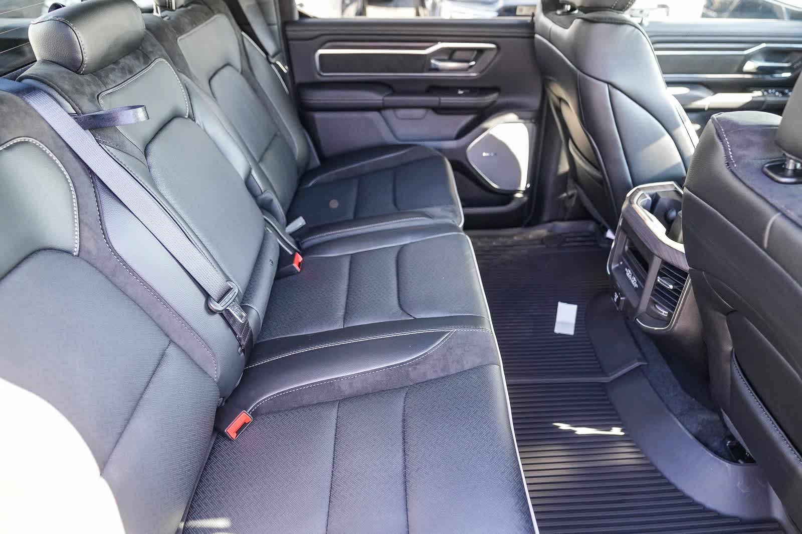 Thumbnail: 2026 RAM 1500 - 18