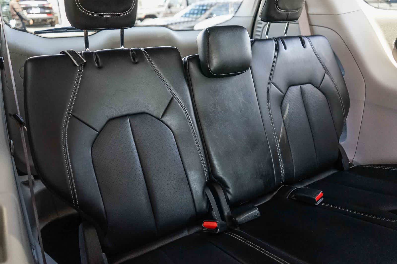 Thumbnail: 2024 Chrysler Pacifica - 16