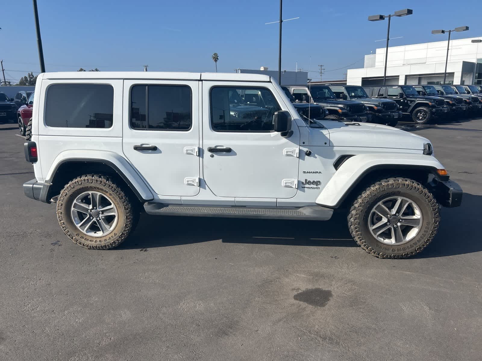 Thumbnail: 2022 Jeep Wrangler - 10