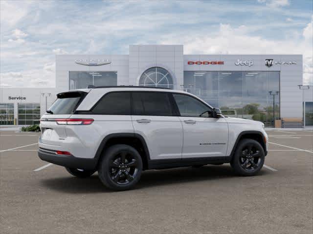 Thumbnail: 2025 Jeep Grand Cherokee - 37