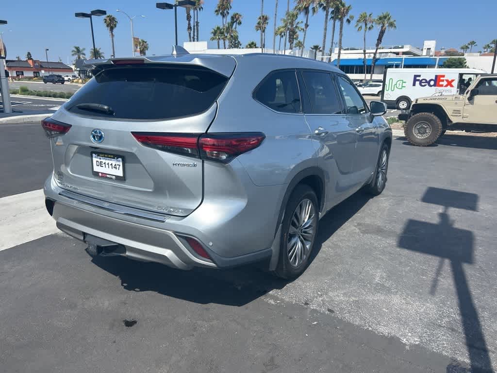 Thumbnail: 2021 Toyota Highlander - 6