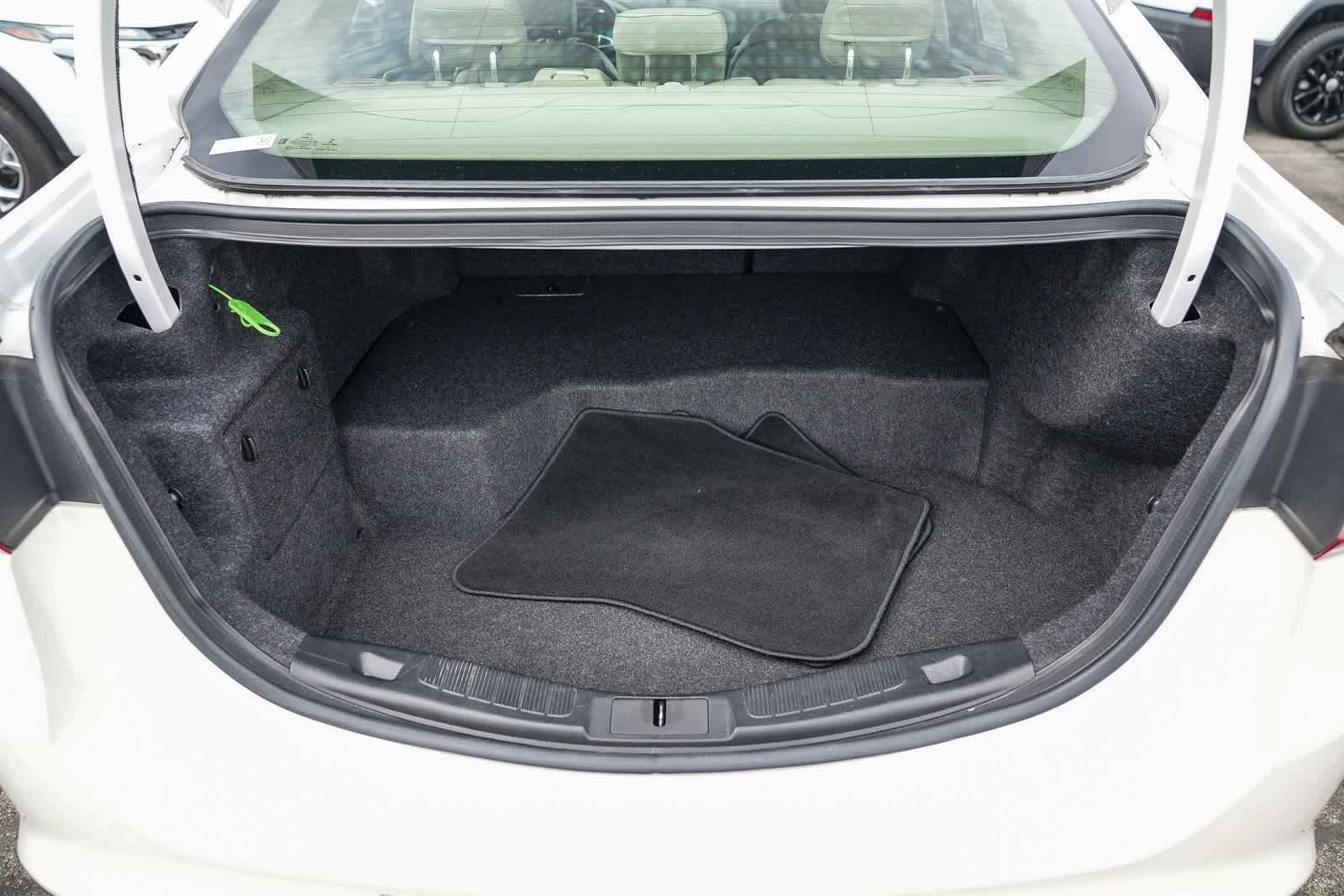 Thumbnail: 2018 Ford Fusion - 24