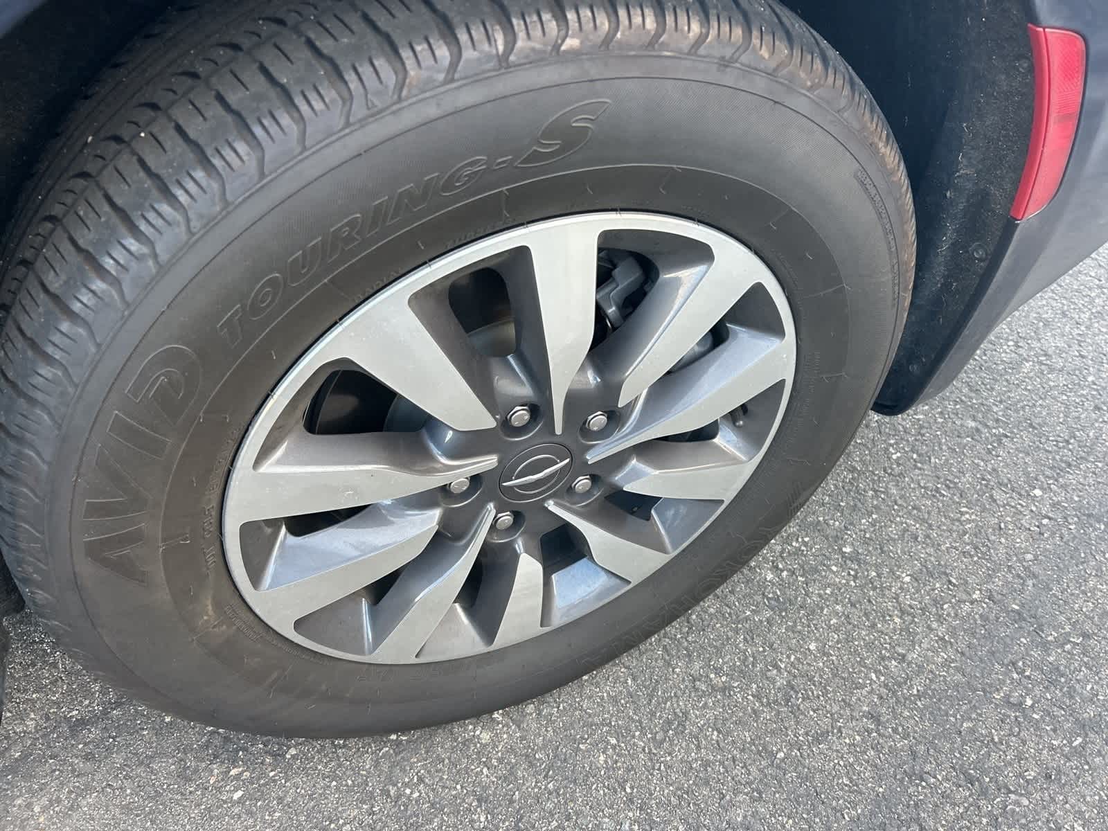 Thumbnail: 2022 Chrysler Pacifica - 13