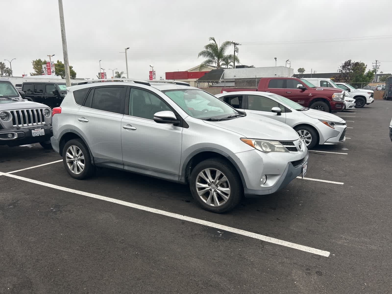 Thumbnail: 2013 Toyota RAV4 - 4