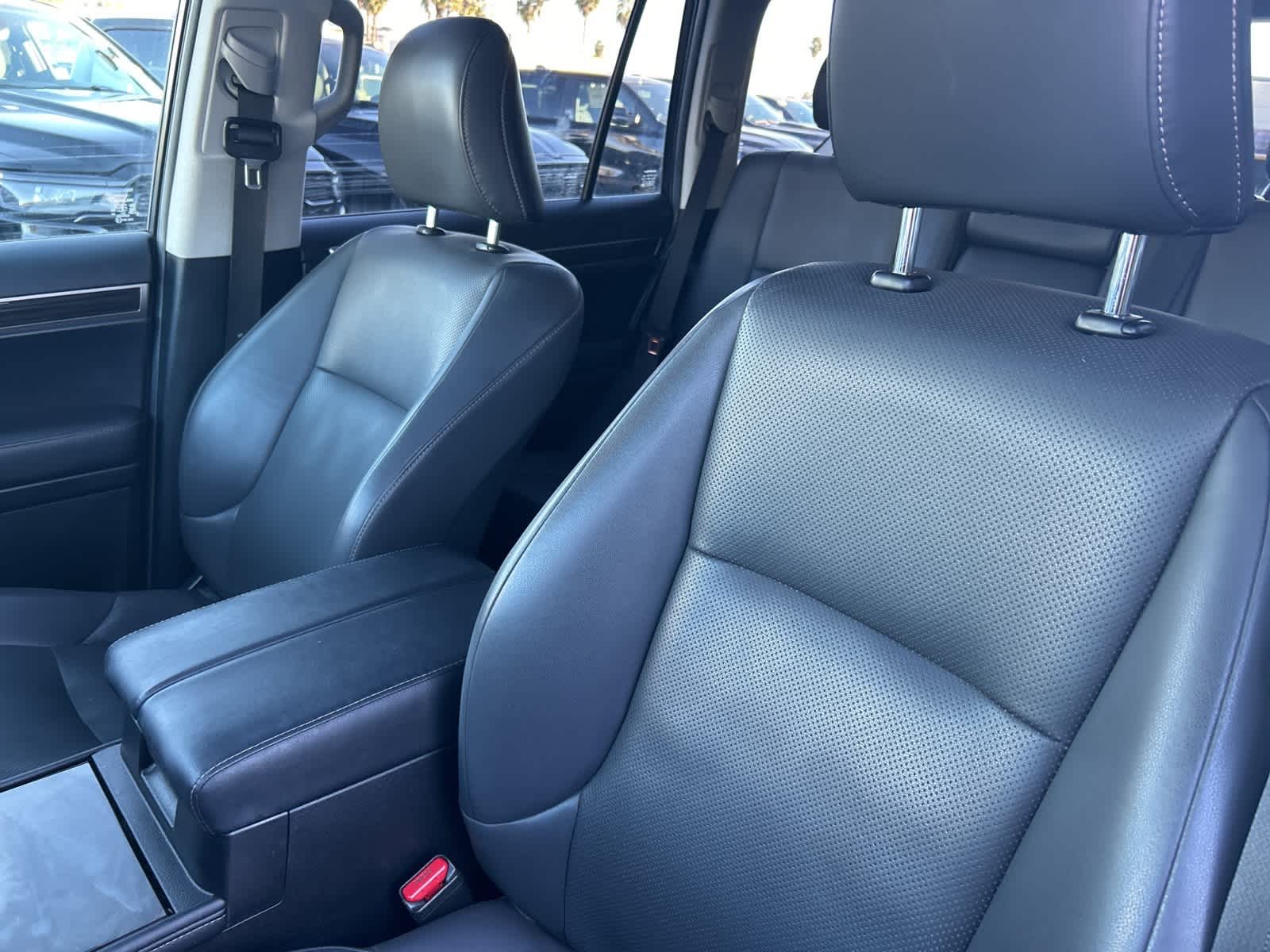 Thumbnail: 2016 Lexus GX - 25