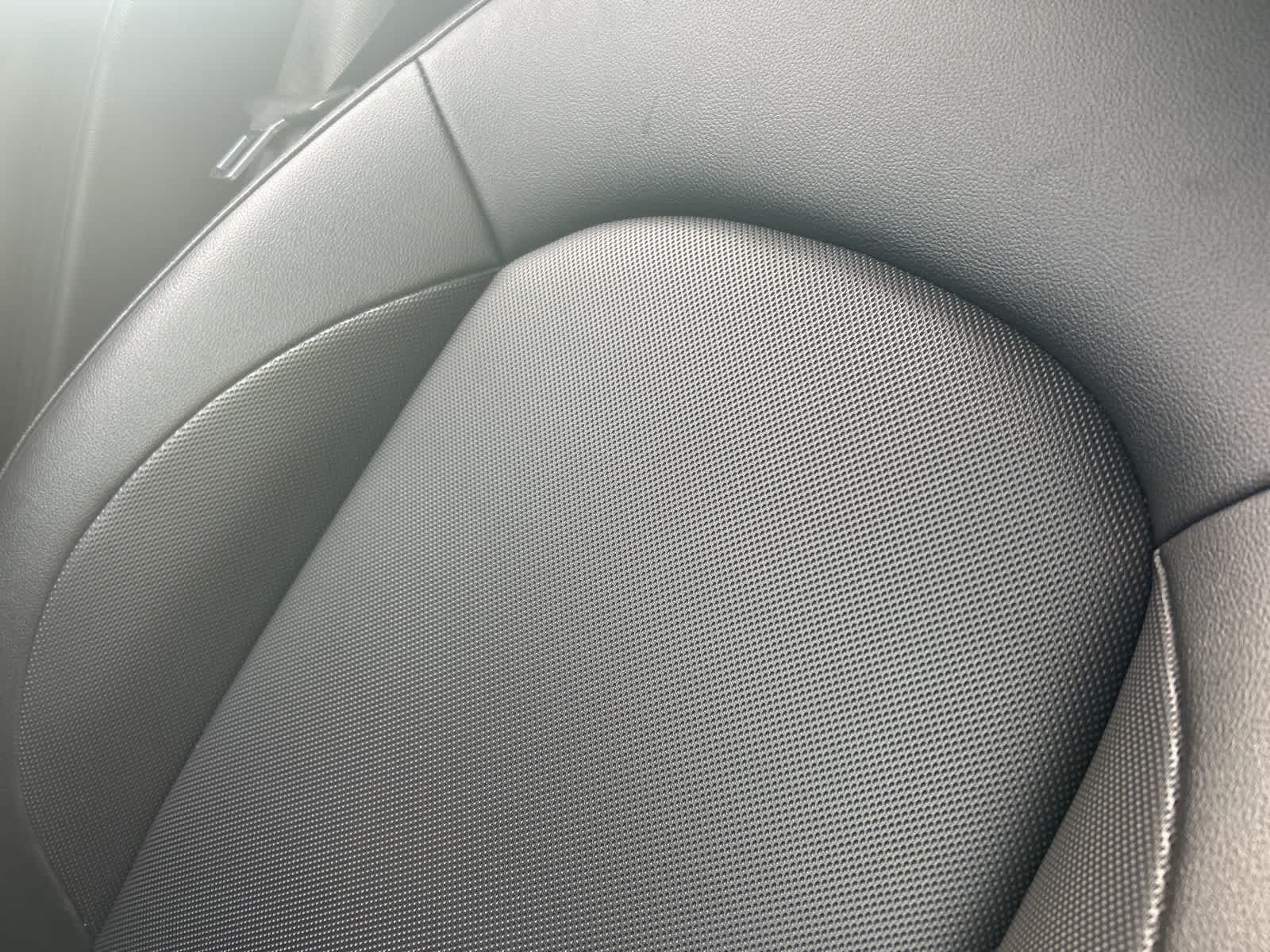 Thumbnail: 2017 MINI Cooper Hardtop - 32