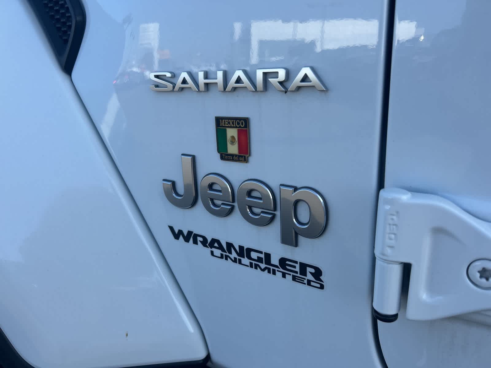 Thumbnail: 2022 Jeep Wrangler - 16