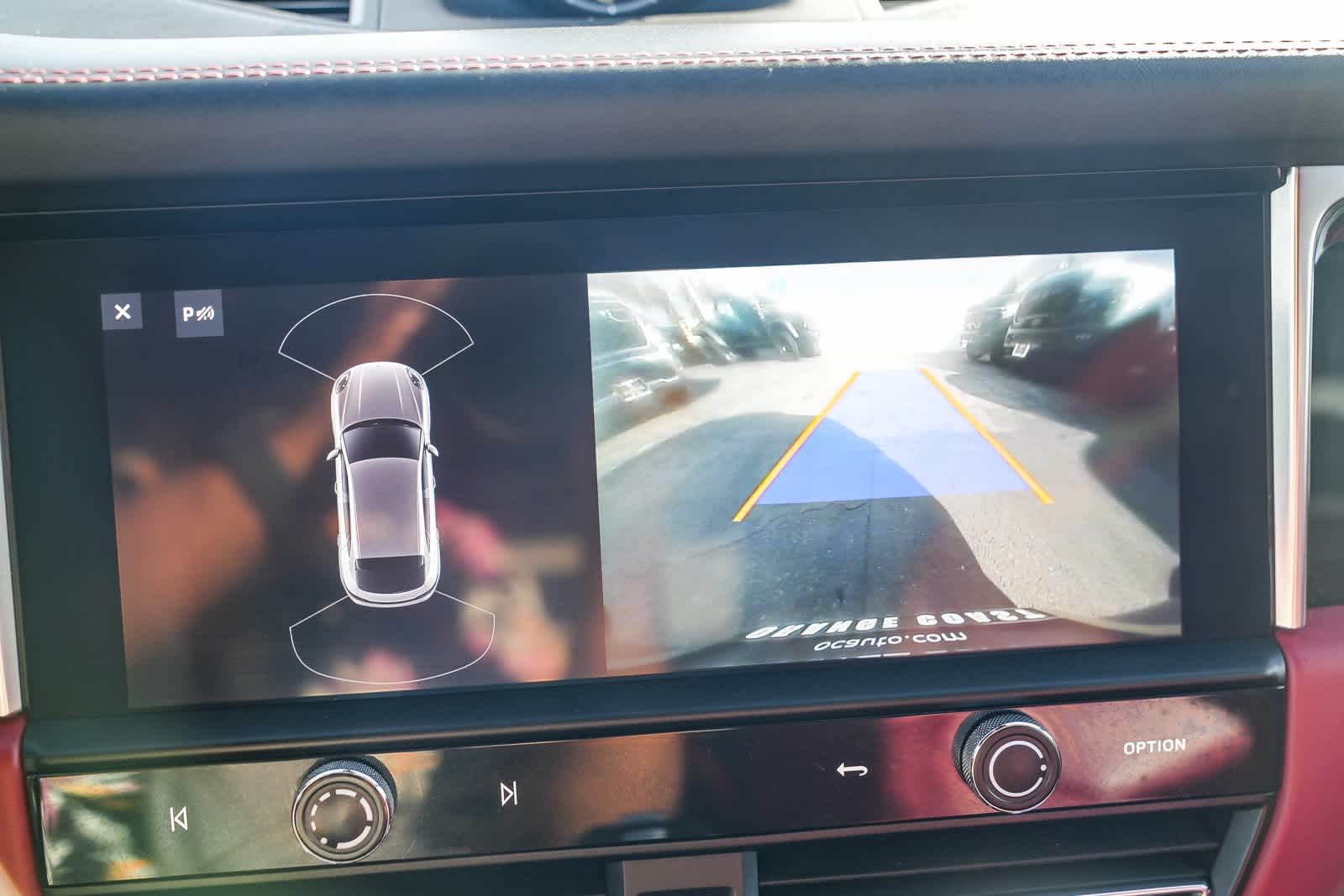 Thumbnail: 2023 Porsche Macan - 19