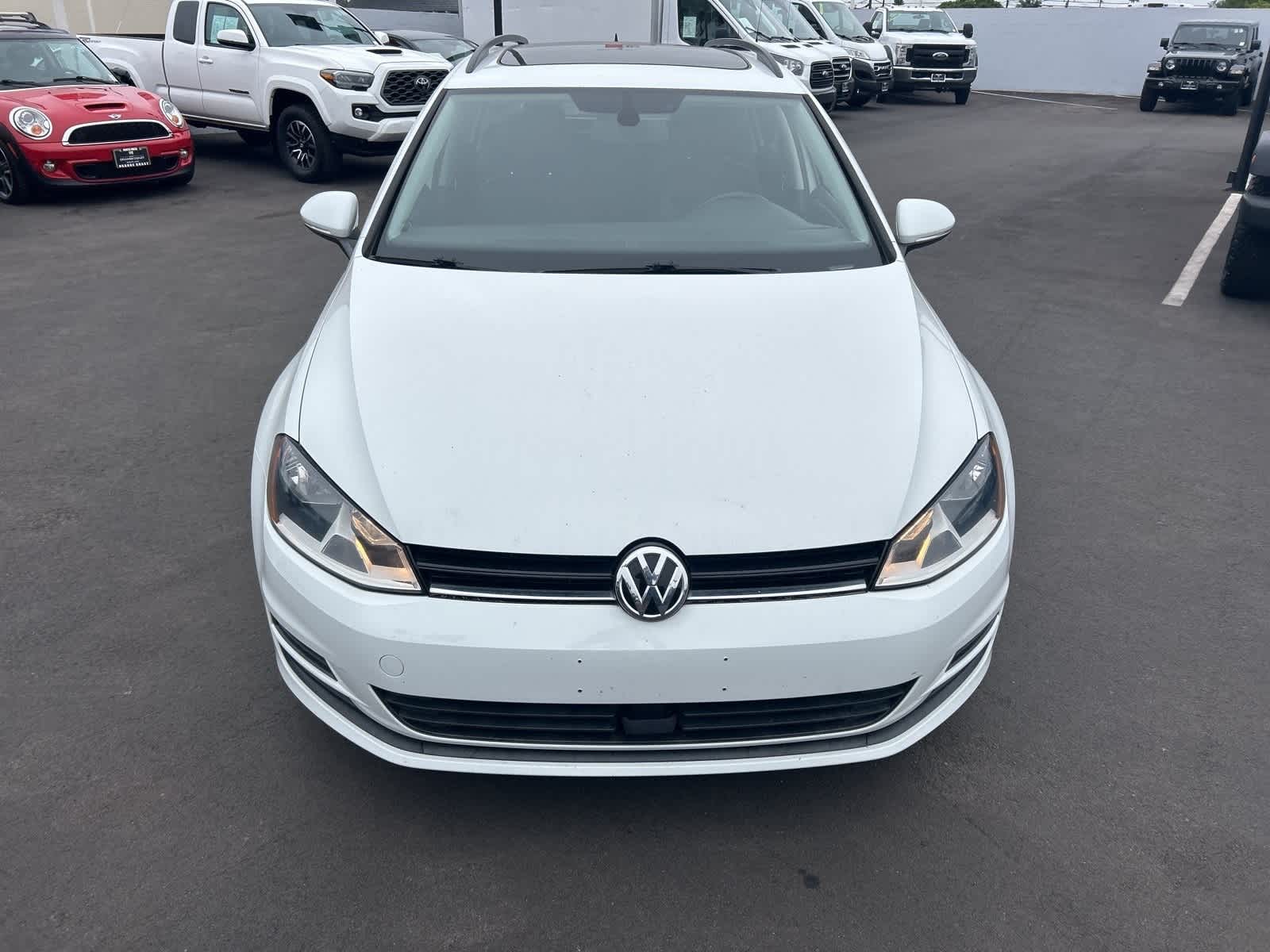 Thumbnail: 2016 Volkswagen e-Golf - 9