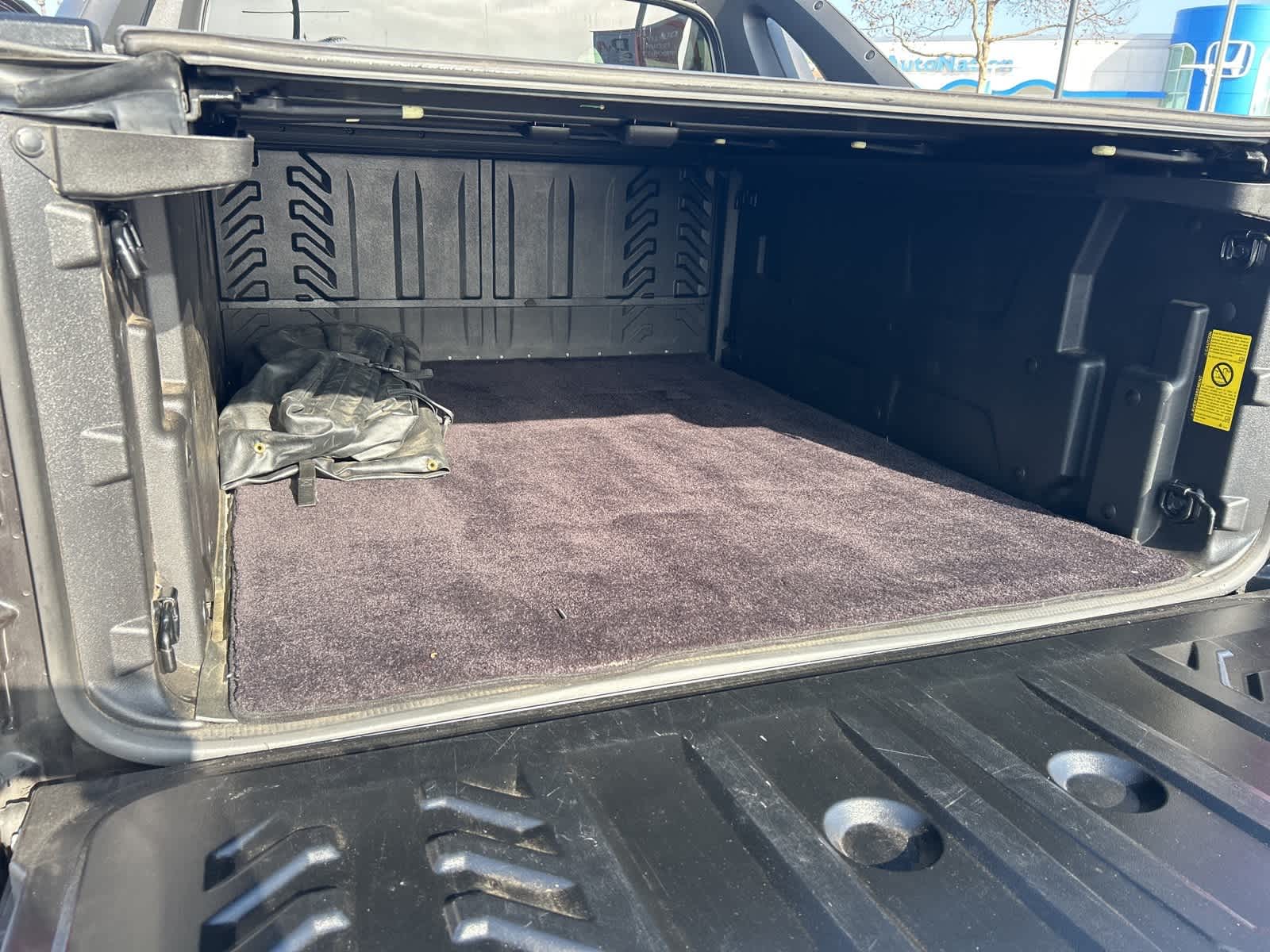 Thumbnail: 2005 Chevrolet Avalanche 1500 - 24