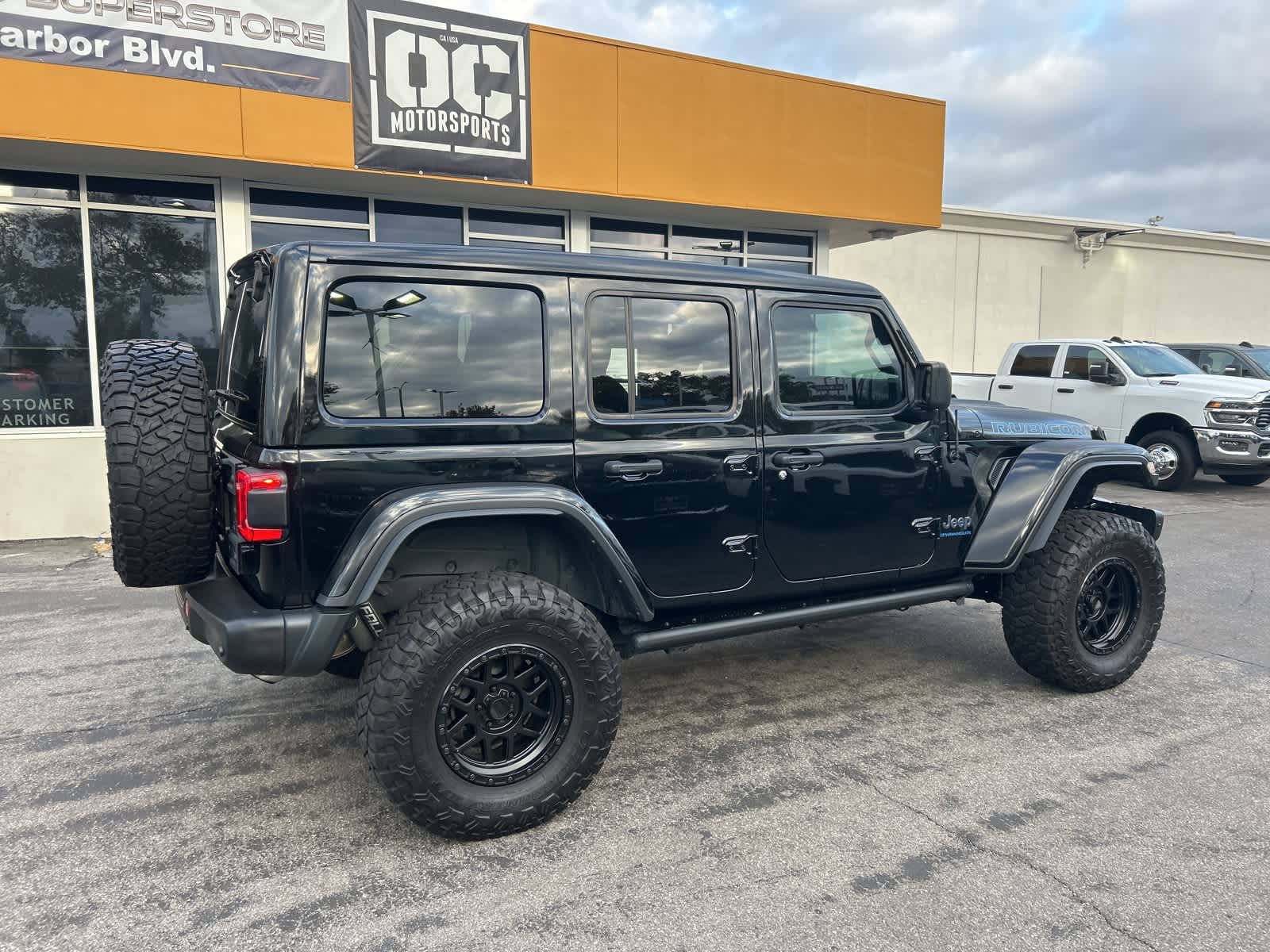 Thumbnail: 2023 Jeep Wrangler - 7