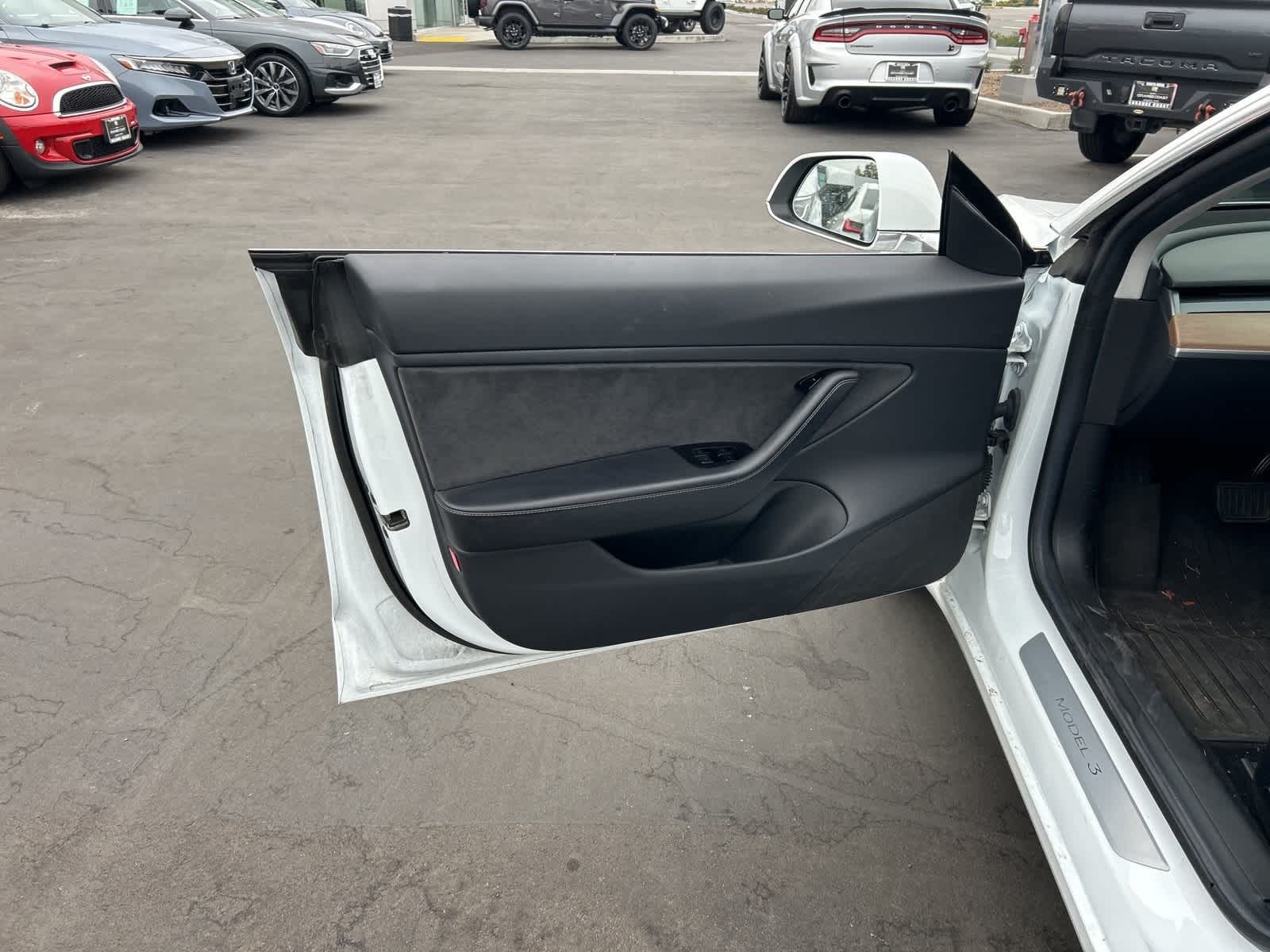Thumbnail: 2018 Tesla Model 3 - 19