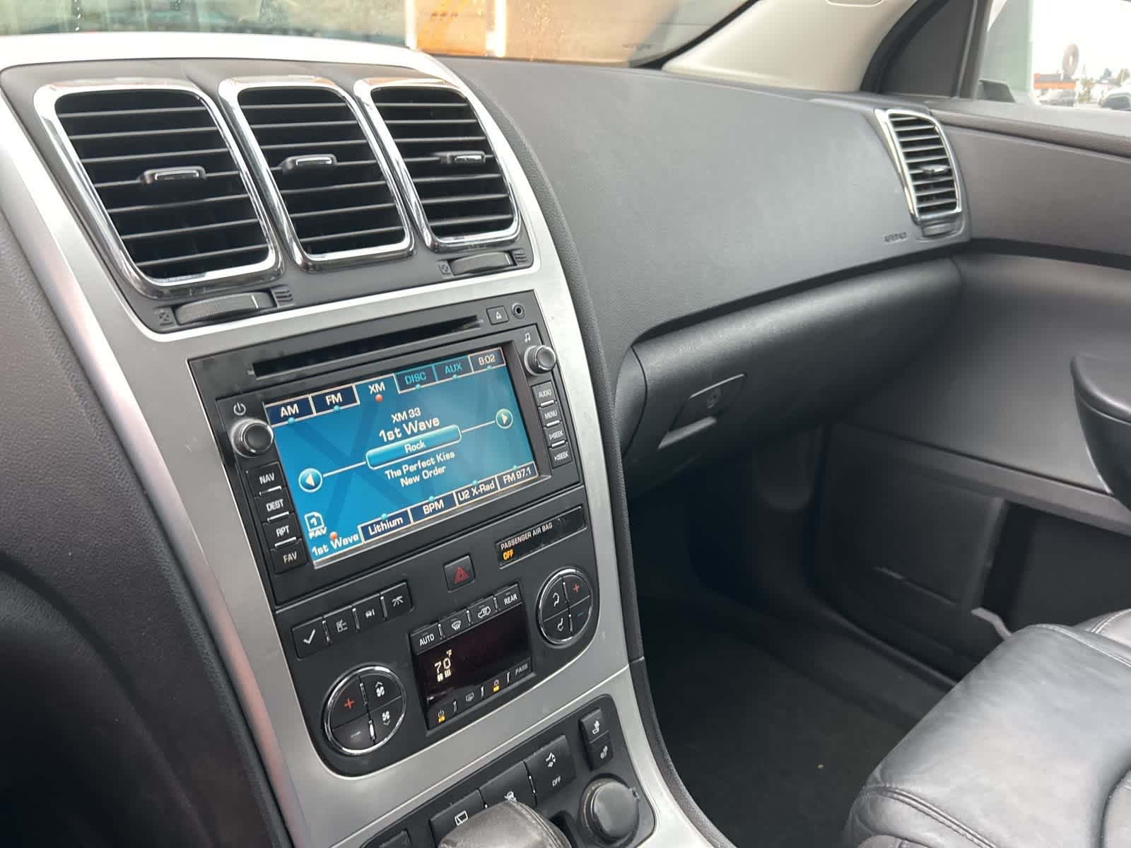 Thumbnail: 2011 GMC Acadia - 29