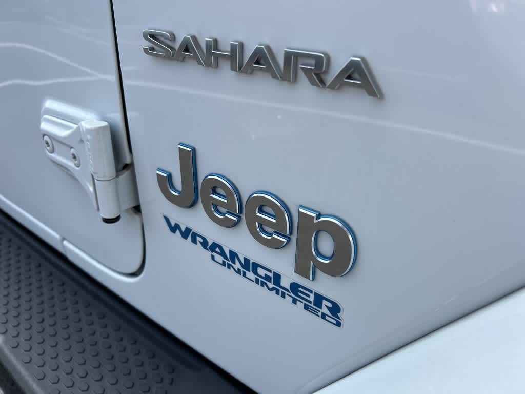 Thumbnail: 2022 Jeep Wrangler - 8