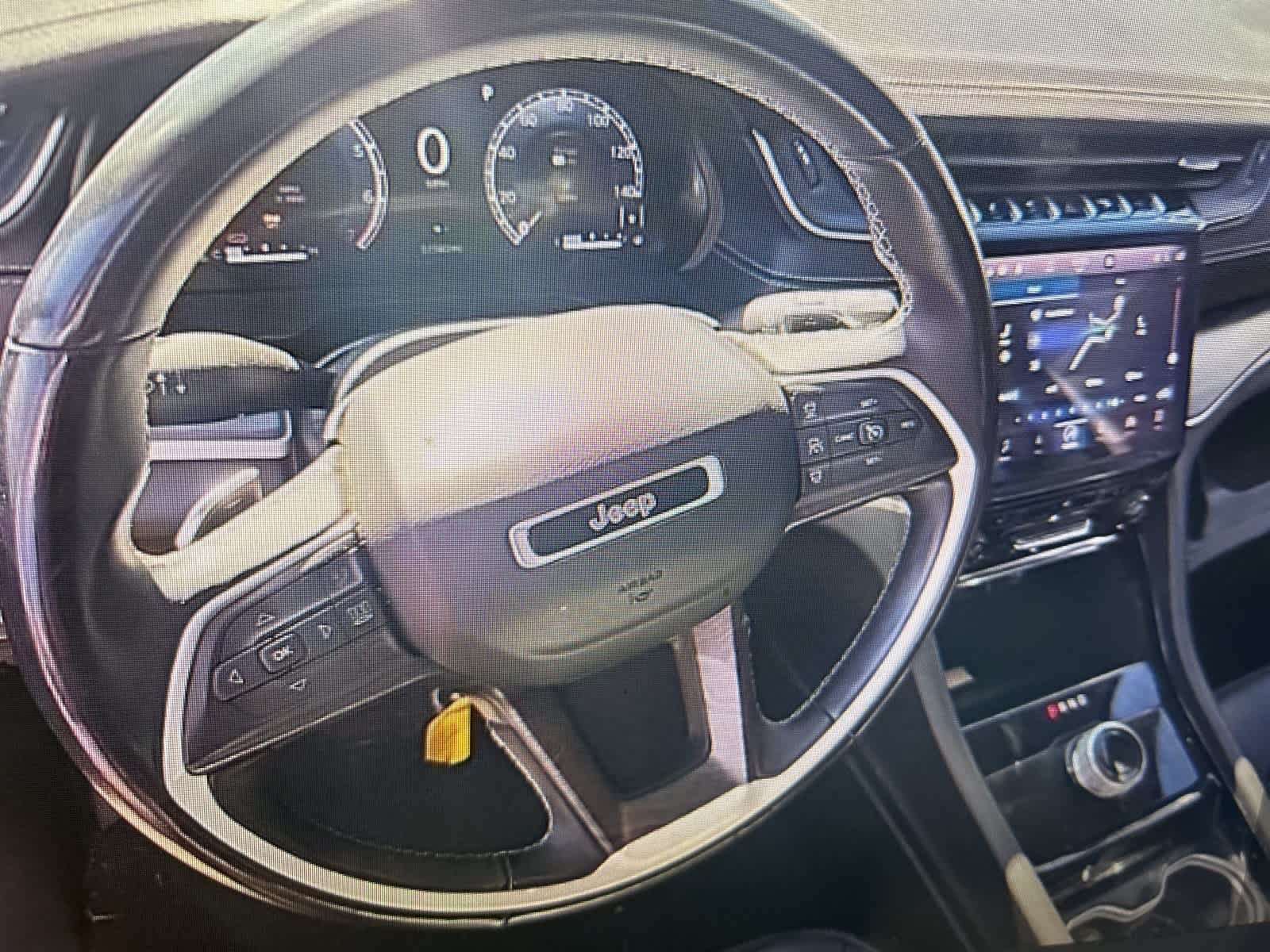 Thumbnail: 2021 Jeep Grand Cherokee L - 8