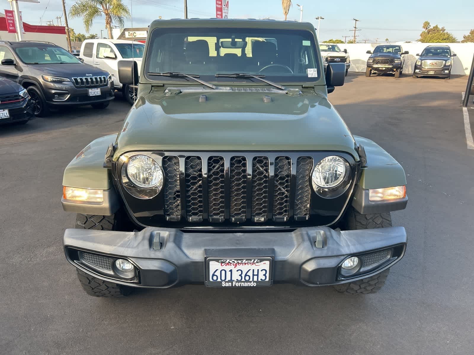 Thumbnail: 2021 Jeep Gladiator - 9