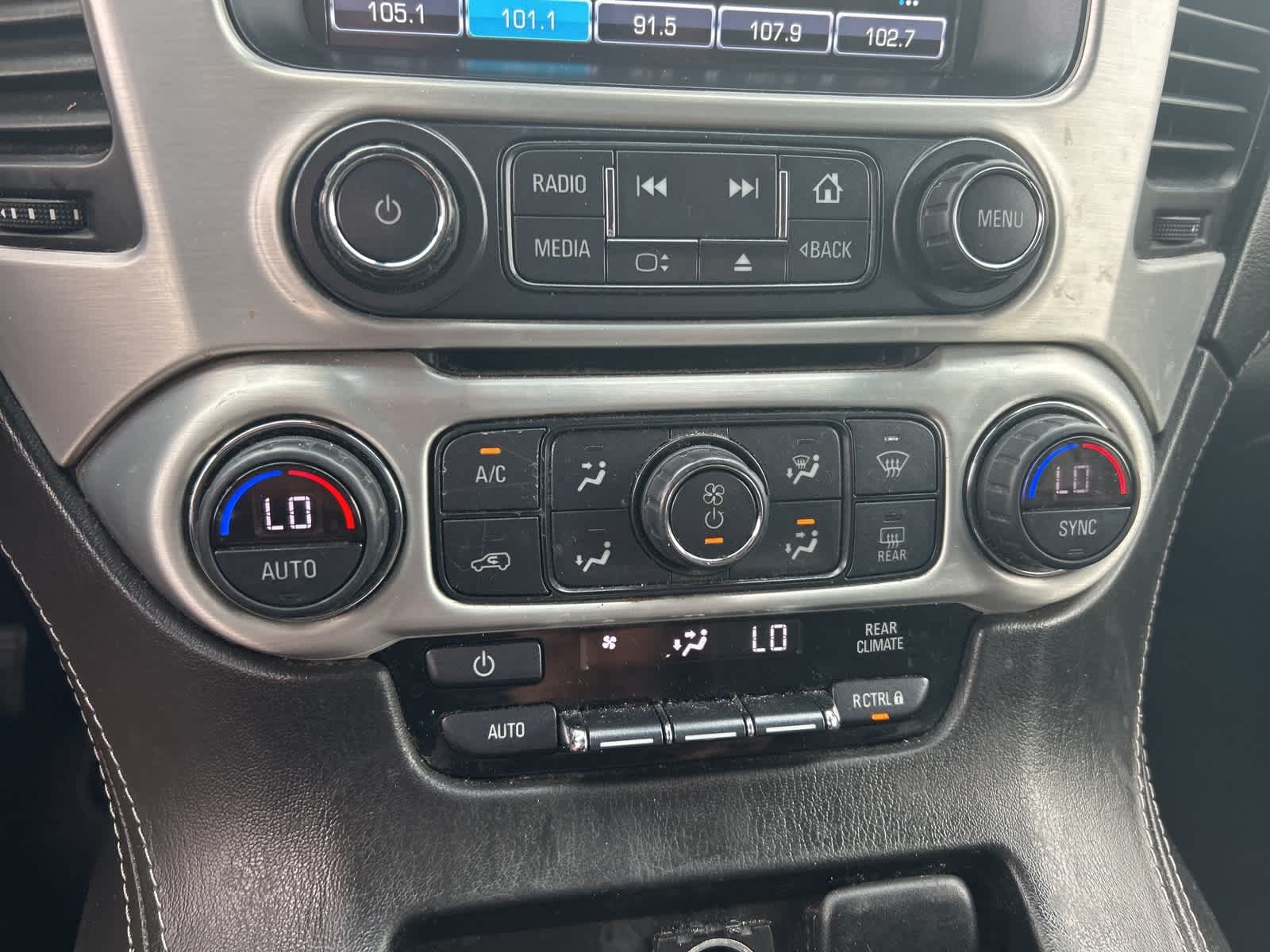 Thumbnail: 2019 GMC Yukon - 32