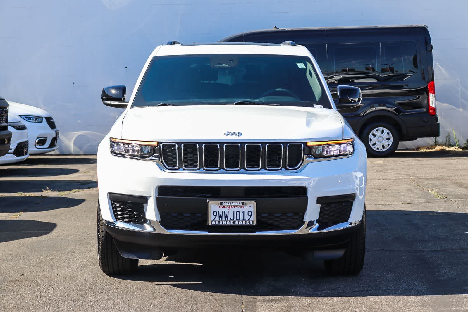Thumbnail: 2025 Jeep Grand Cherokee L - 2