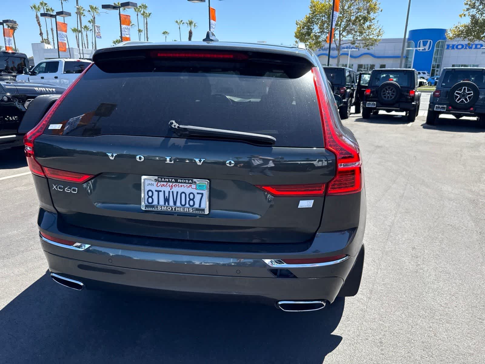 Thumbnail: 2021 Volvo XC60 - 20