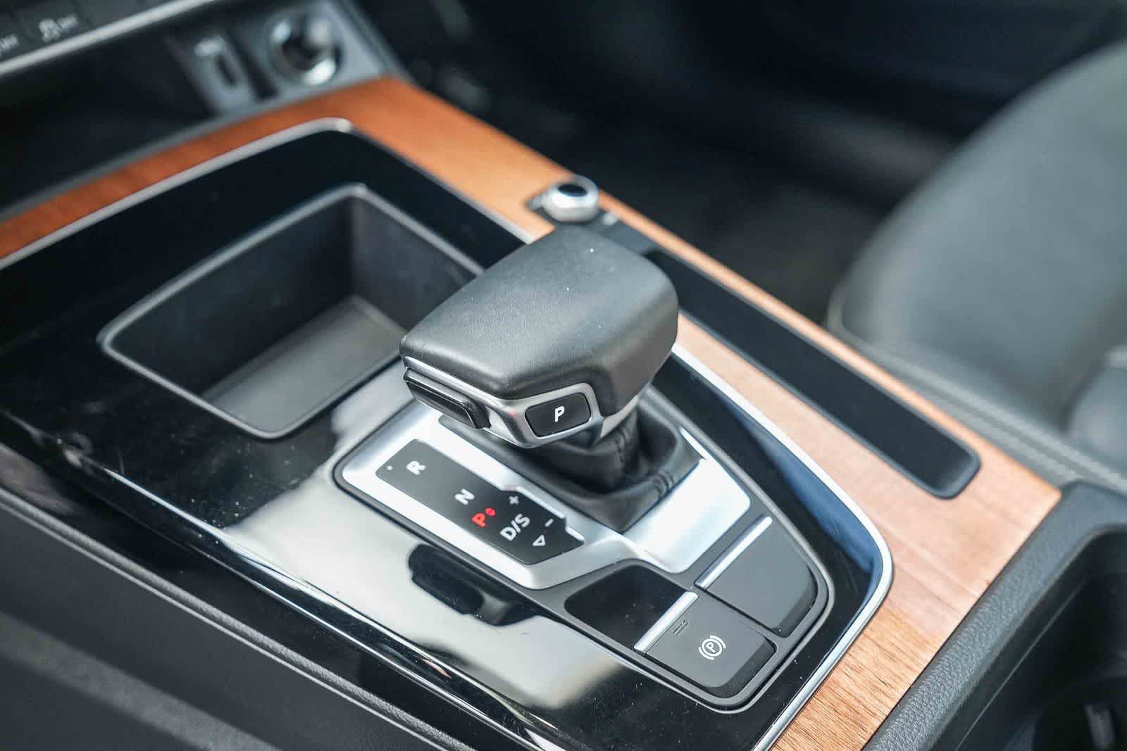 Thumbnail: 2021 Audi Q5 - 15