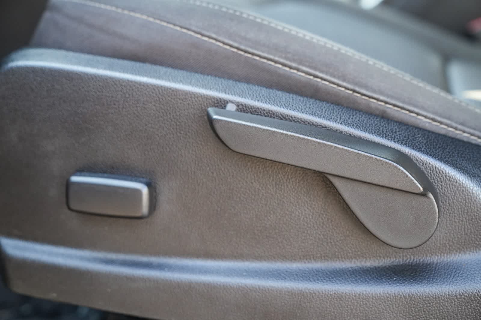 Thumbnail: 2019 Chevrolet Colorado - 20