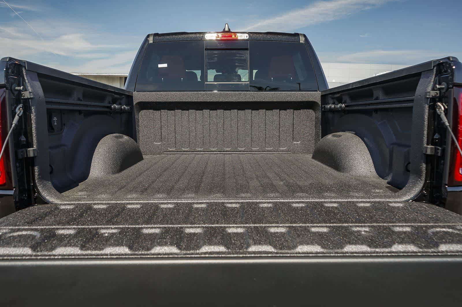 Thumbnail: 2026 RAM 1500 - 11