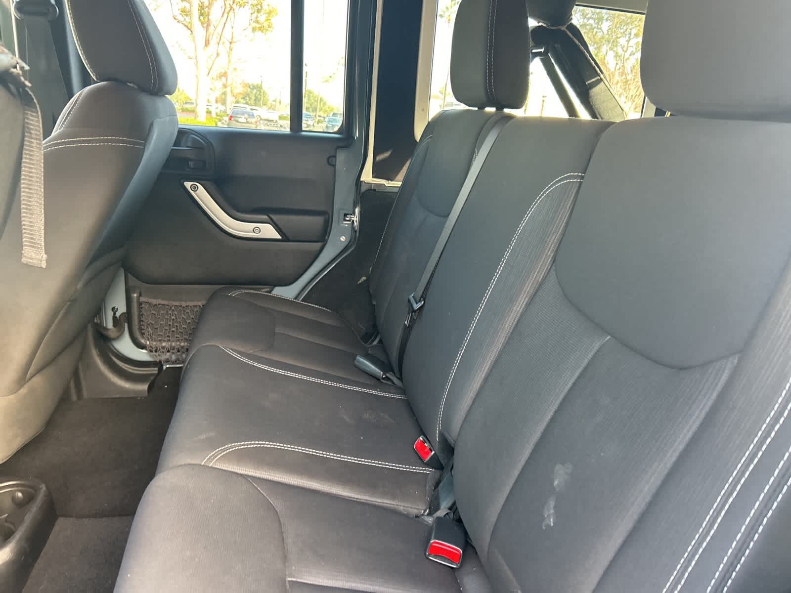 Thumbnail: 2015 Jeep Wrangler - 43