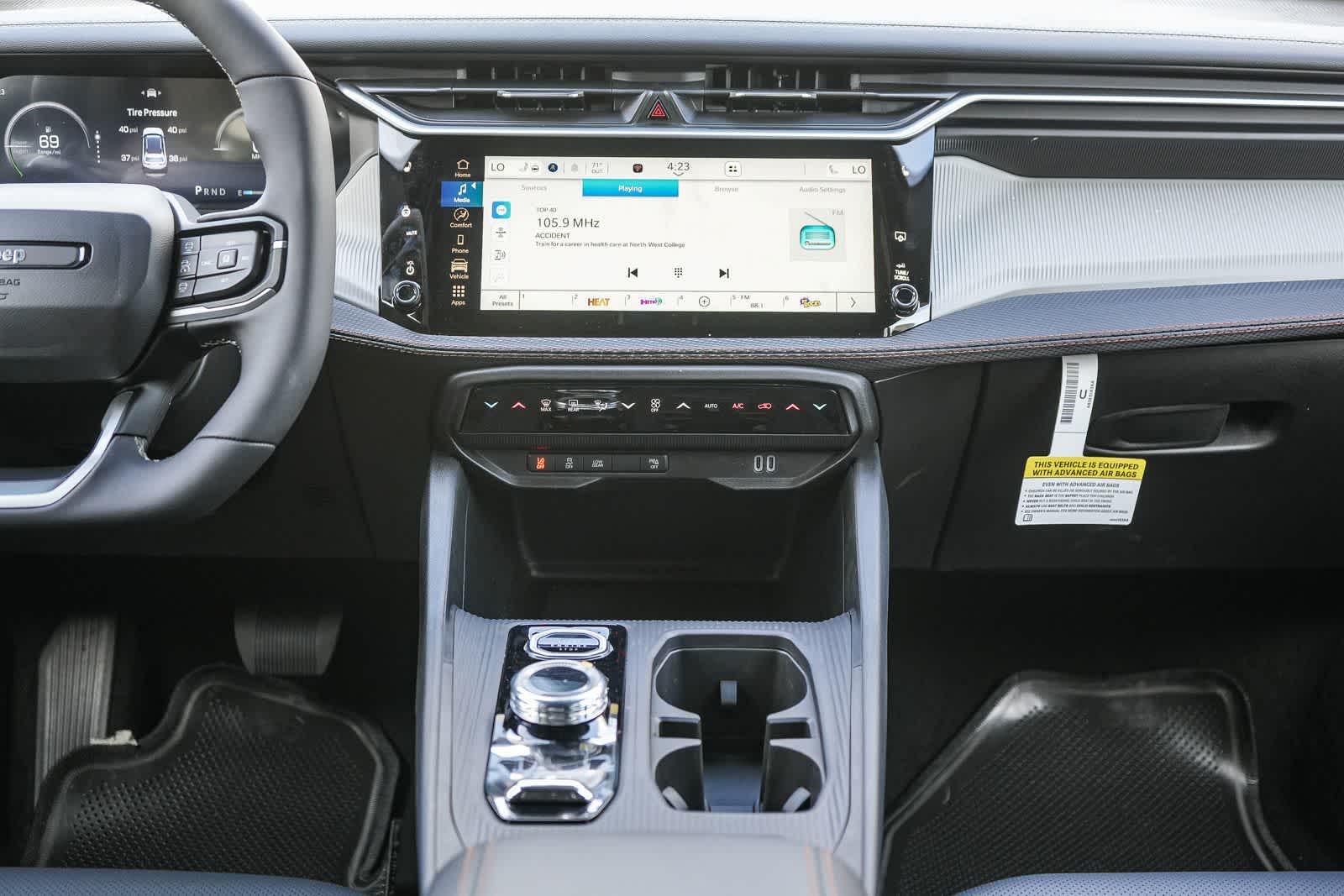 Thumbnail: 2026 Jeep Cherokee - 15