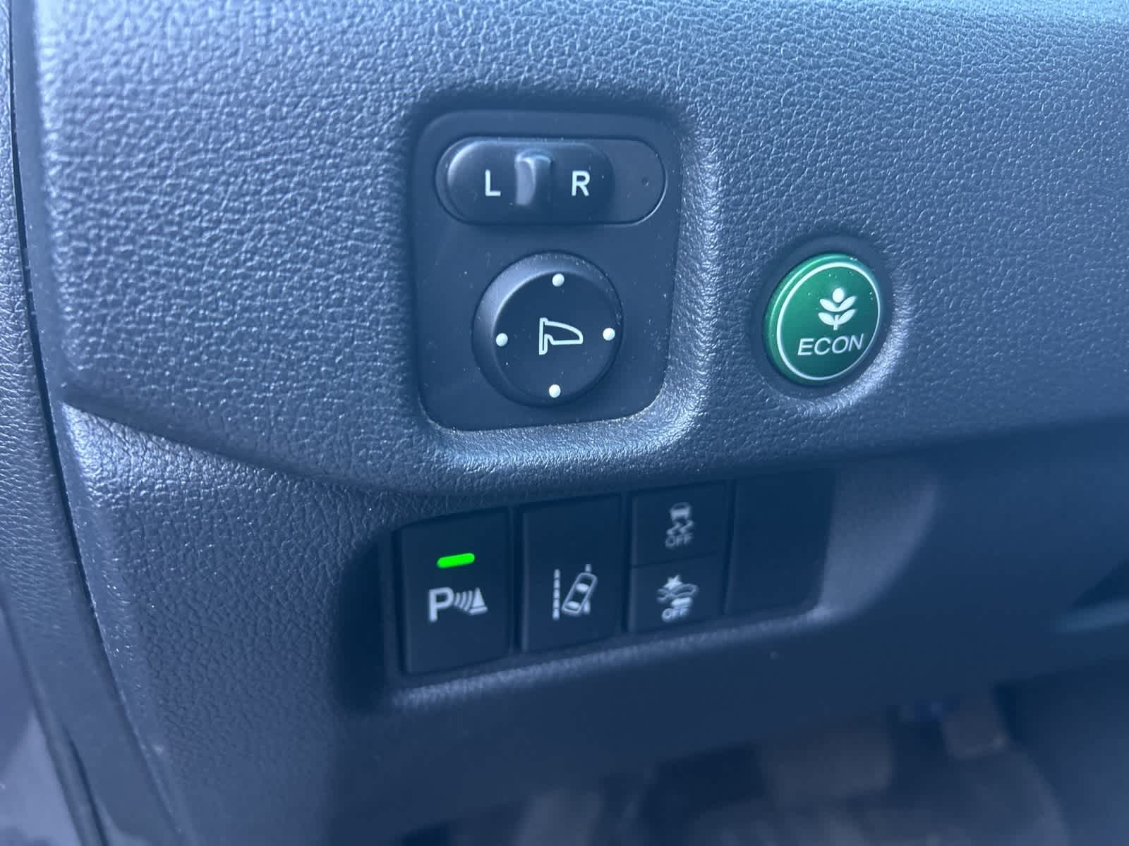 Thumbnail: 2016 Honda Pilot - 37