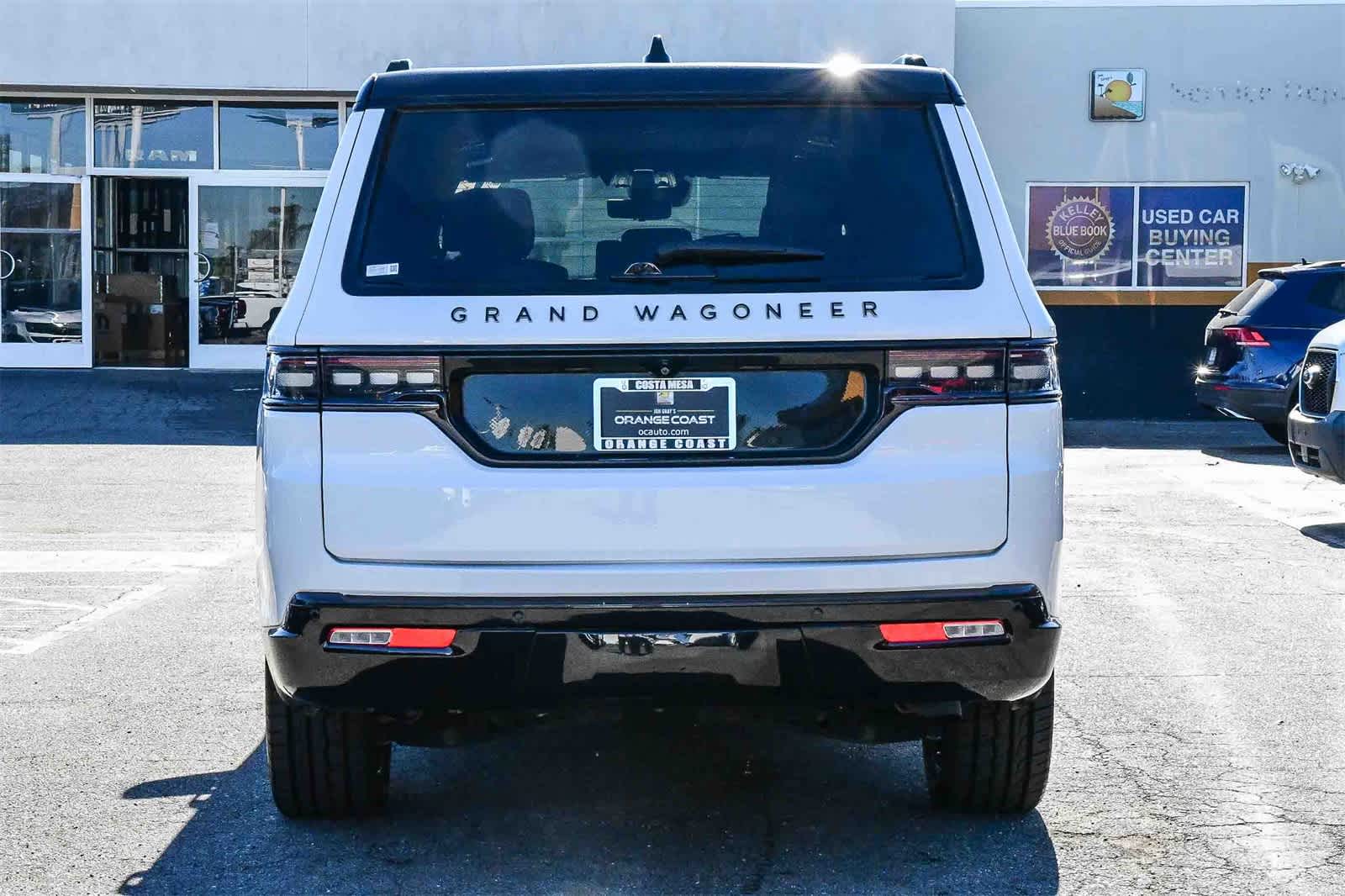 Thumbnail: 2024 Jeep Grand Wagoneer L - 5