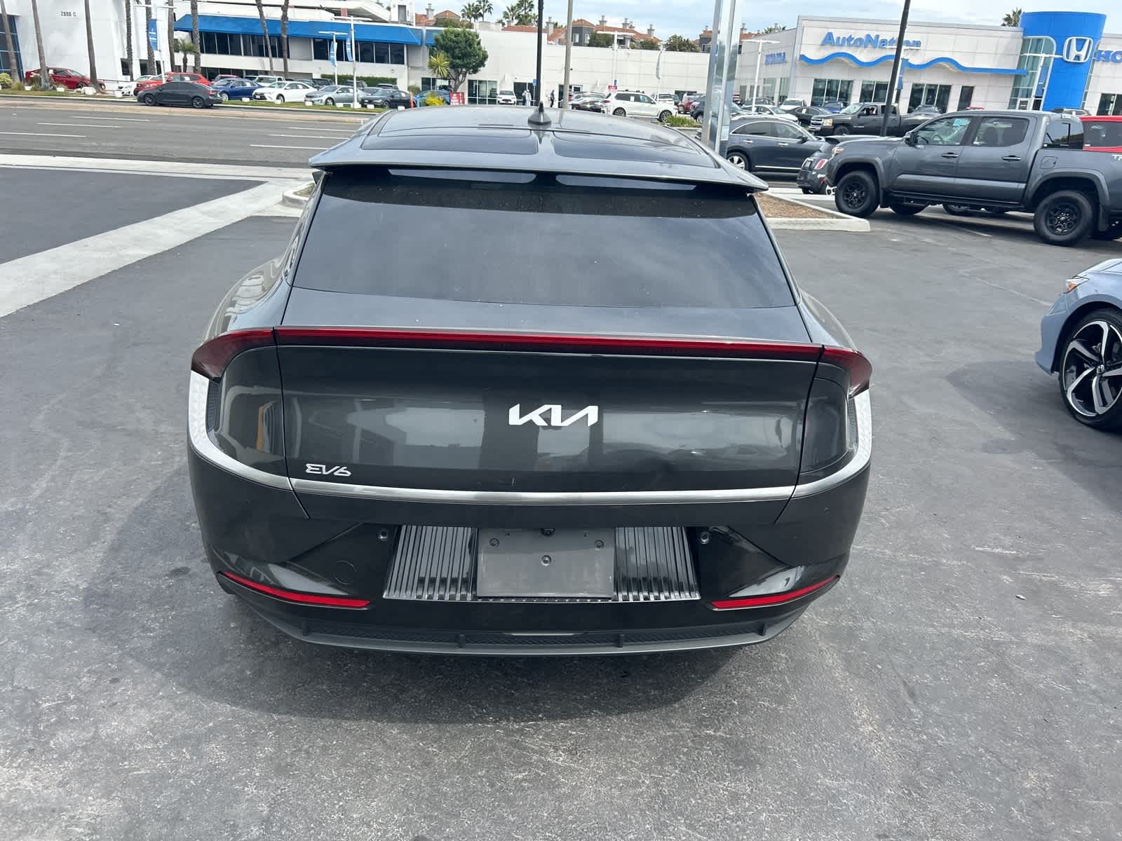 Thumbnail: 2022 Kia EV6 - 5