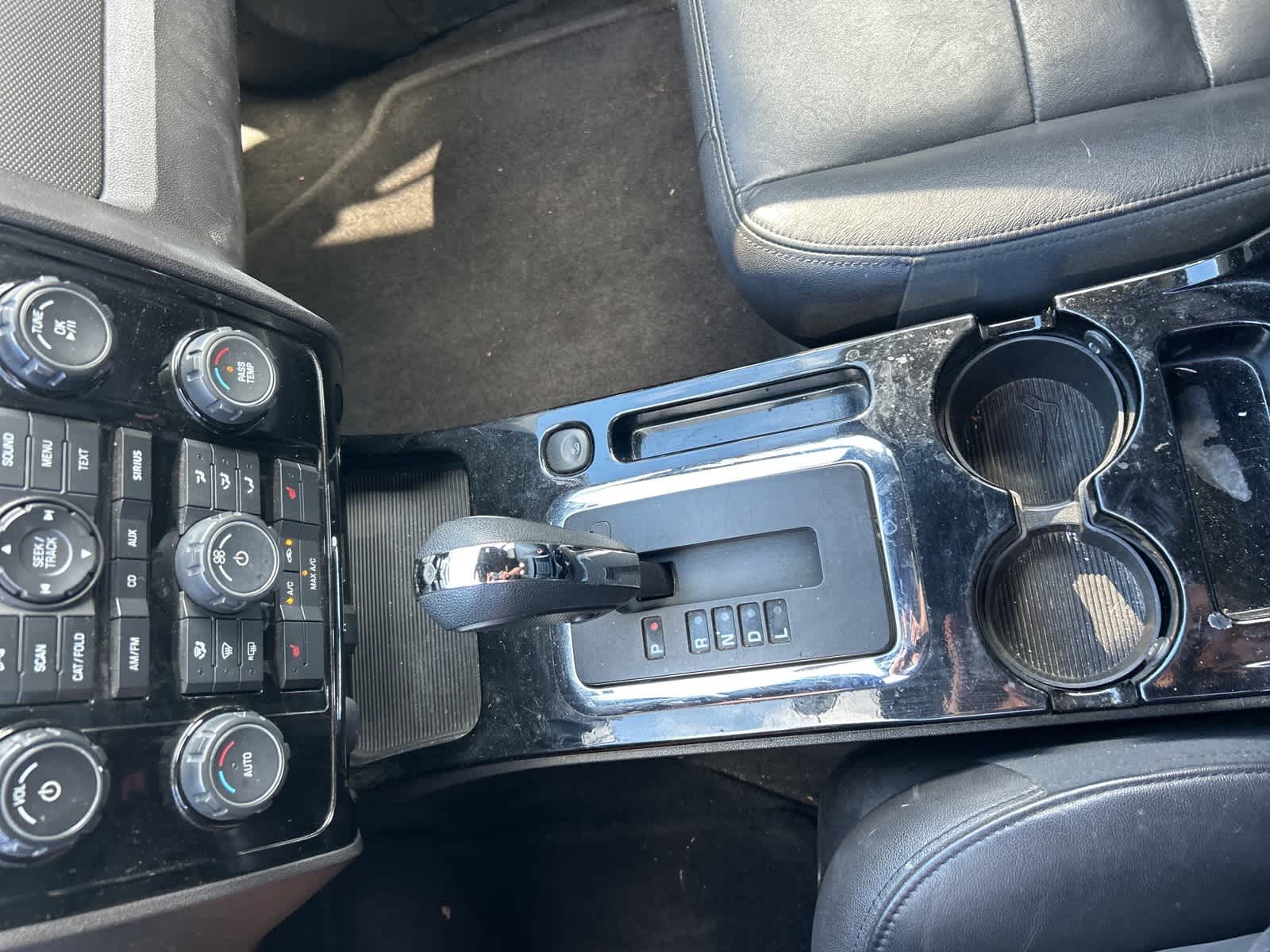 Thumbnail: 2010 Ford Escape - 35