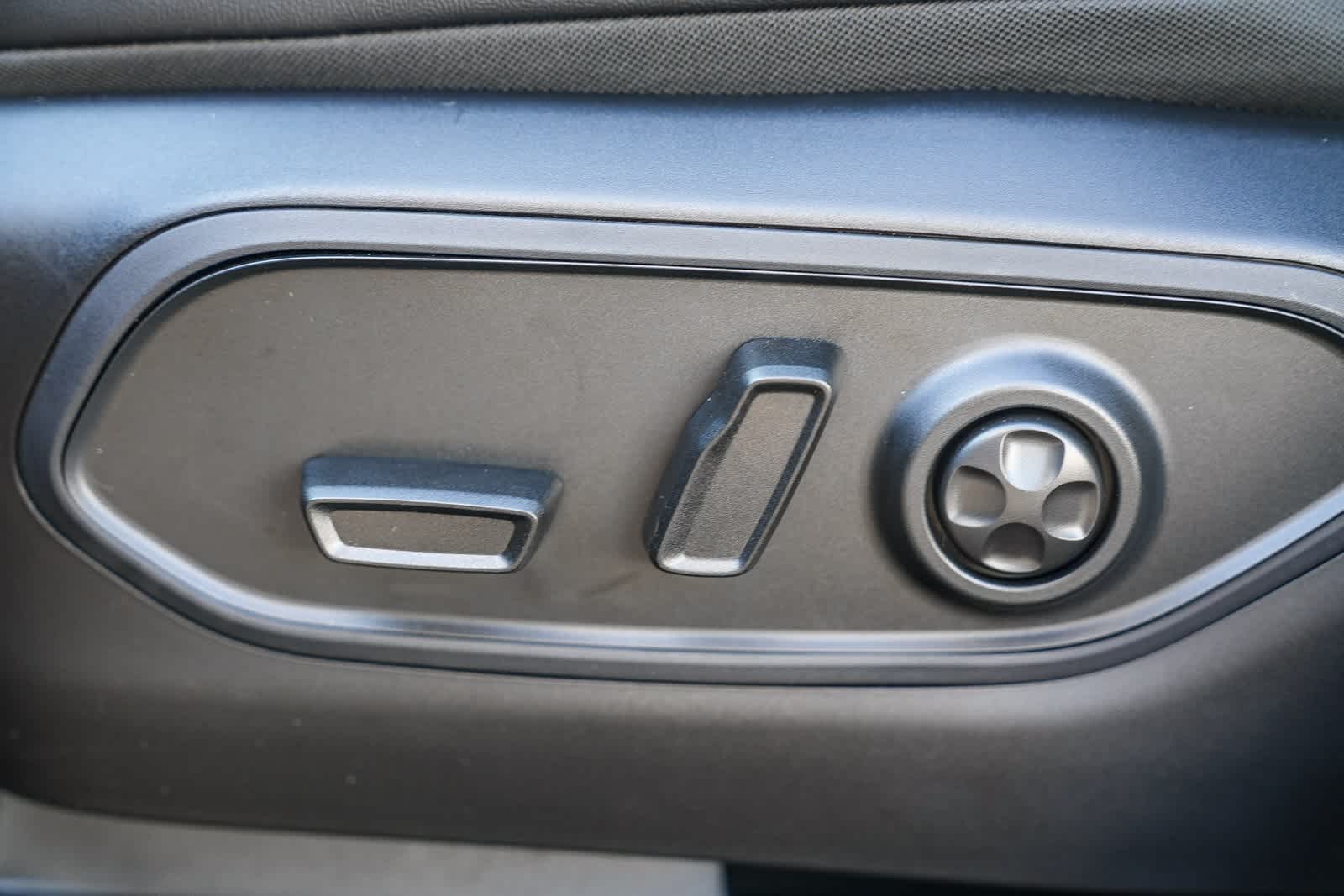 Thumbnail: 2025 Jeep Grand Cherokee - 22