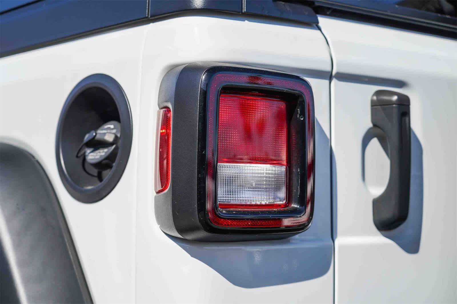 Thumbnail: 2023 Jeep Wrangler - 9