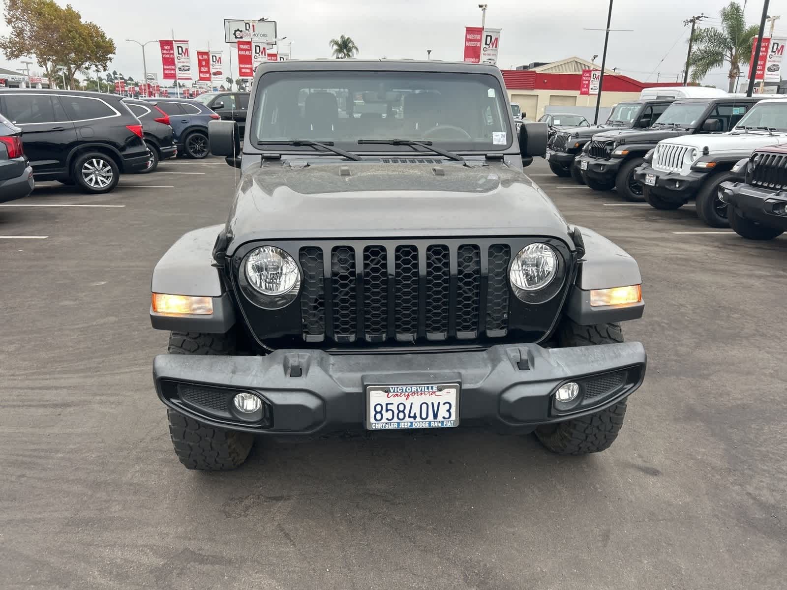 Thumbnail: 2023 Jeep Gladiator - 8