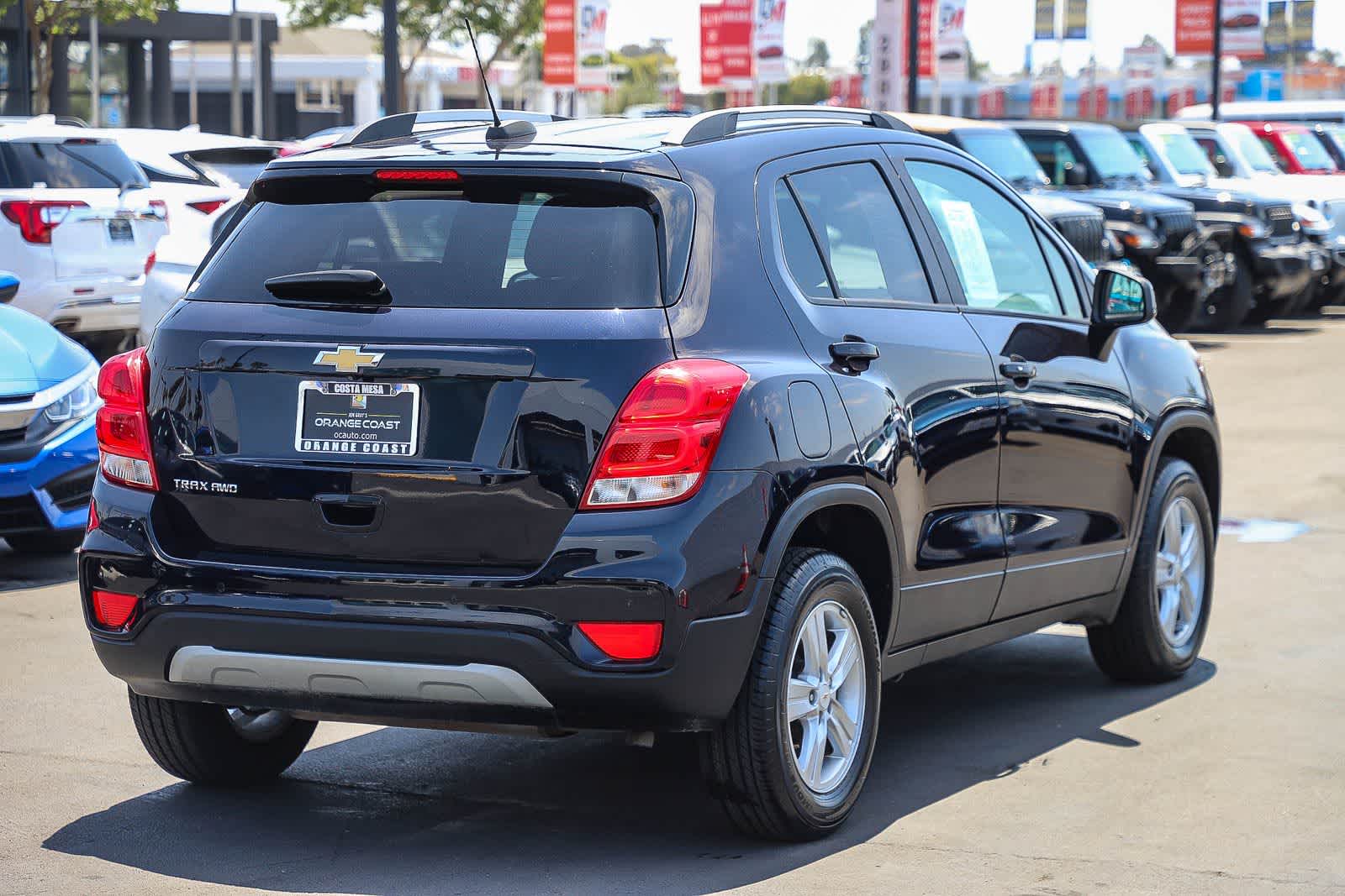 Thumbnail: 2022 Chevrolet Trax - 6