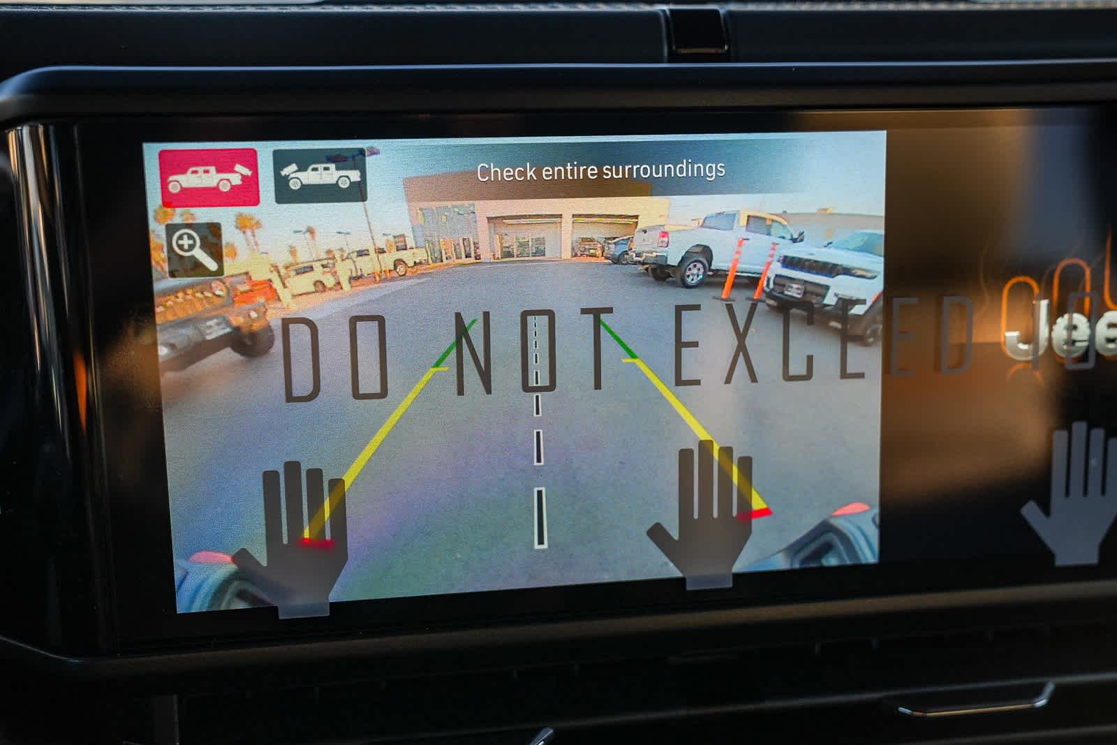 Thumbnail: 2026 Jeep Gladiator - 24