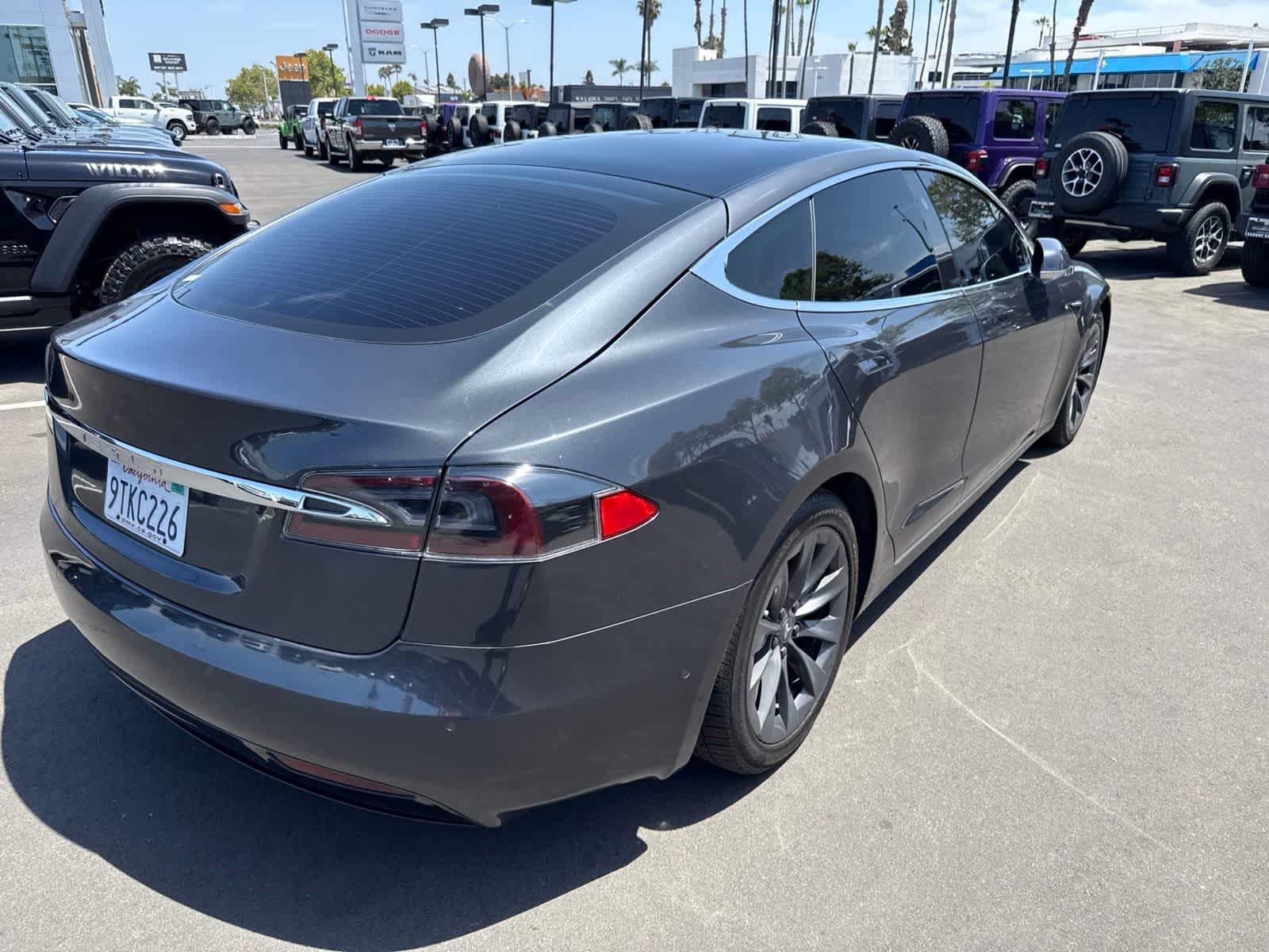 Thumbnail: 2018 Tesla Model S - 15