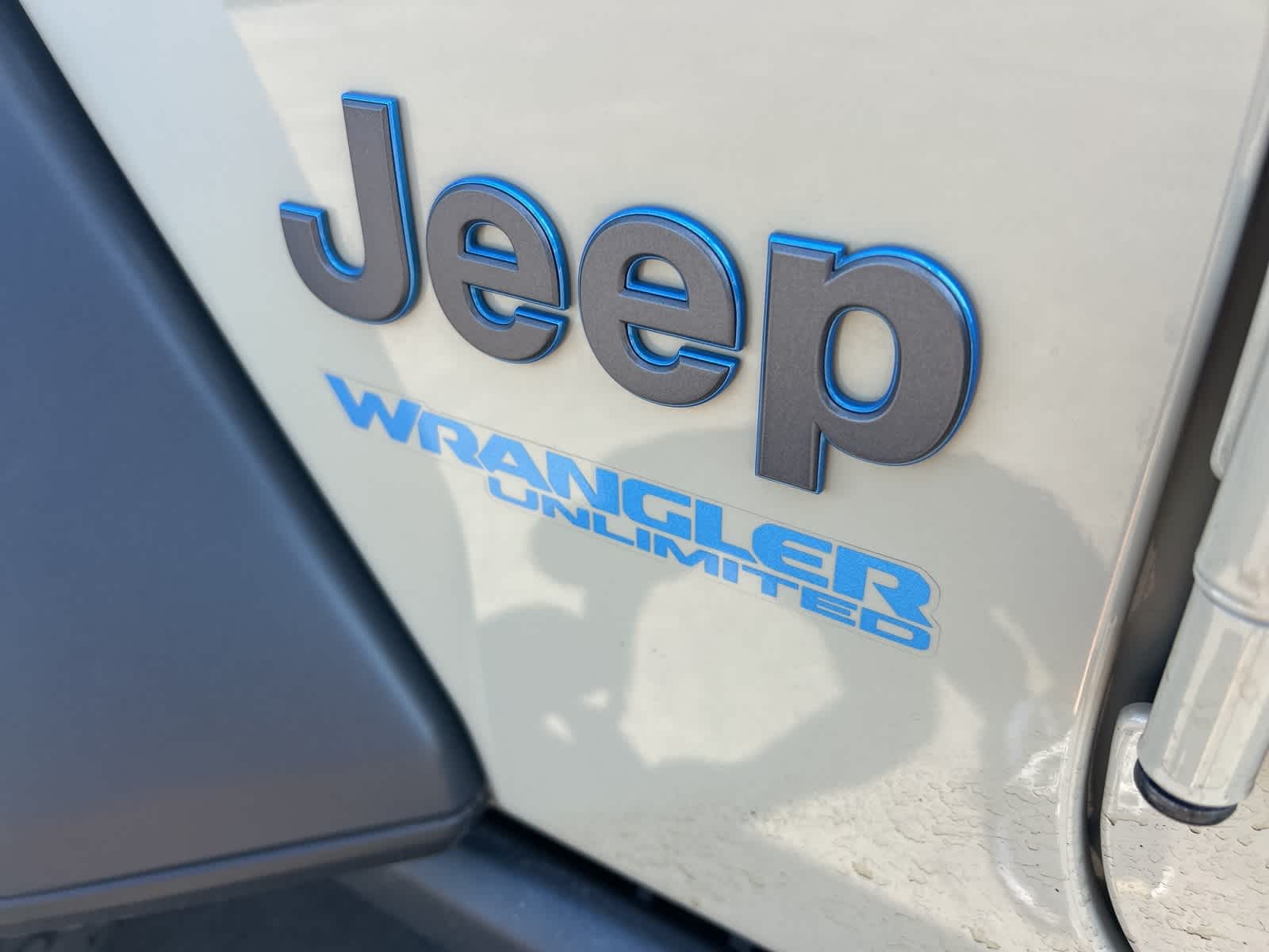 Thumbnail: 2022 Jeep Wrangler - 17