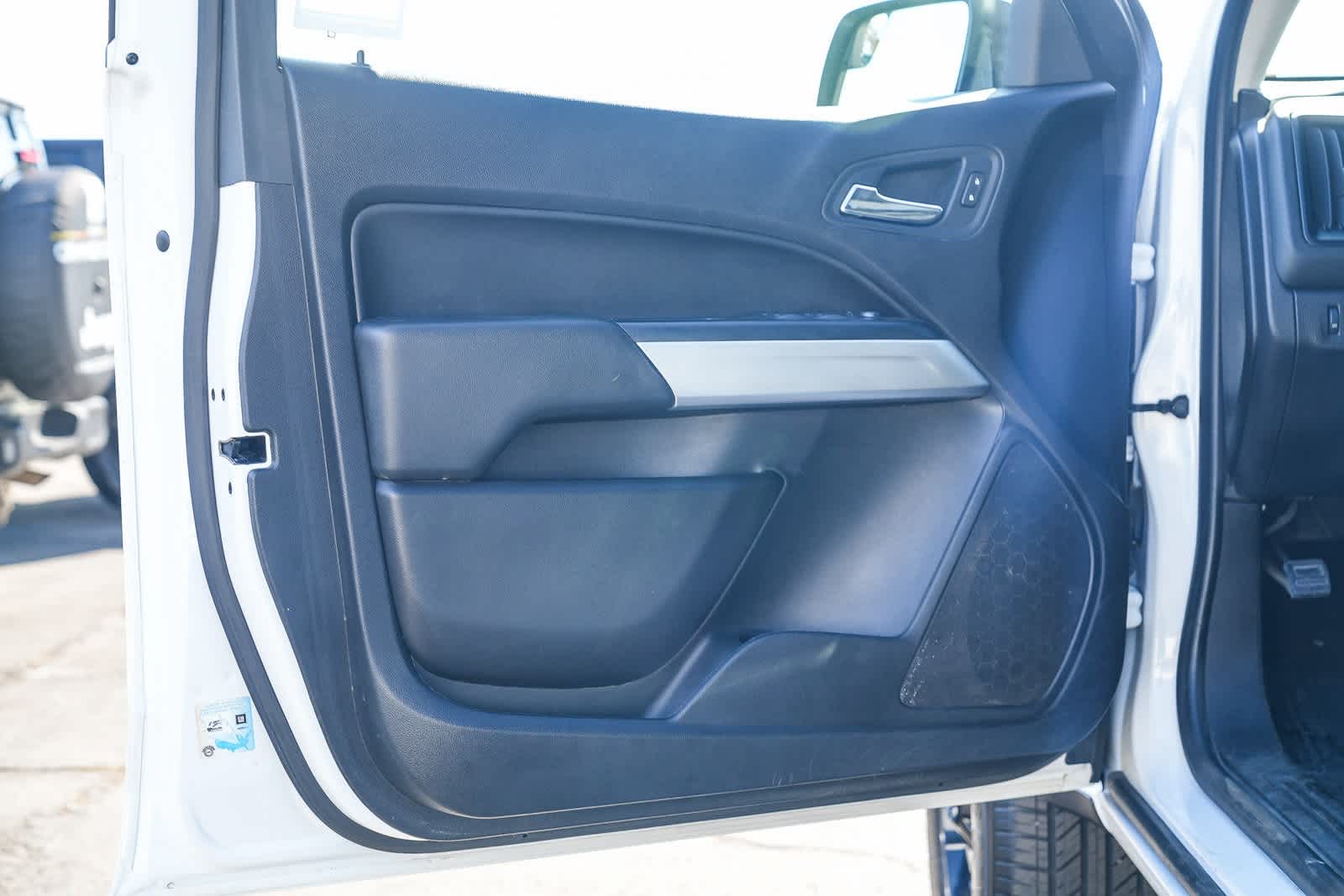 Thumbnail: 2019 Chevrolet Colorado - 19