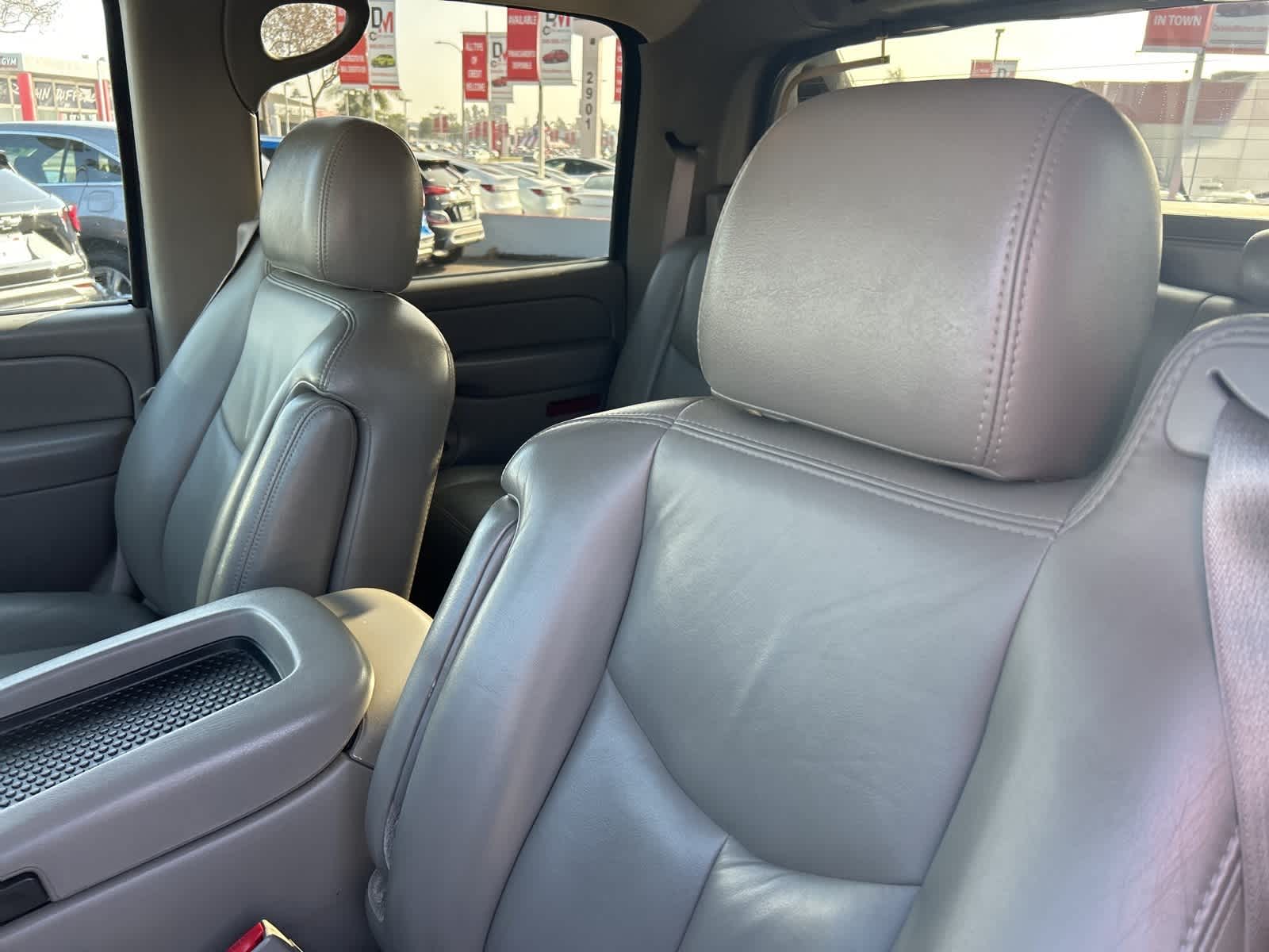 Thumbnail: 2005 Chevrolet Avalanche 1500 - 34