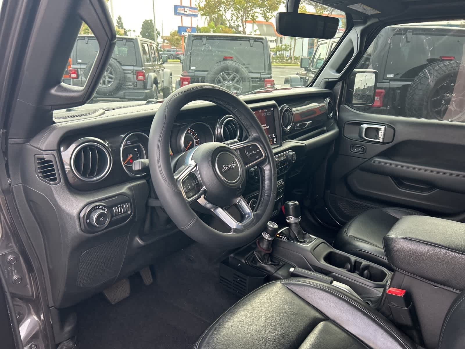 Thumbnail: 2020 Jeep Wrangler - 25