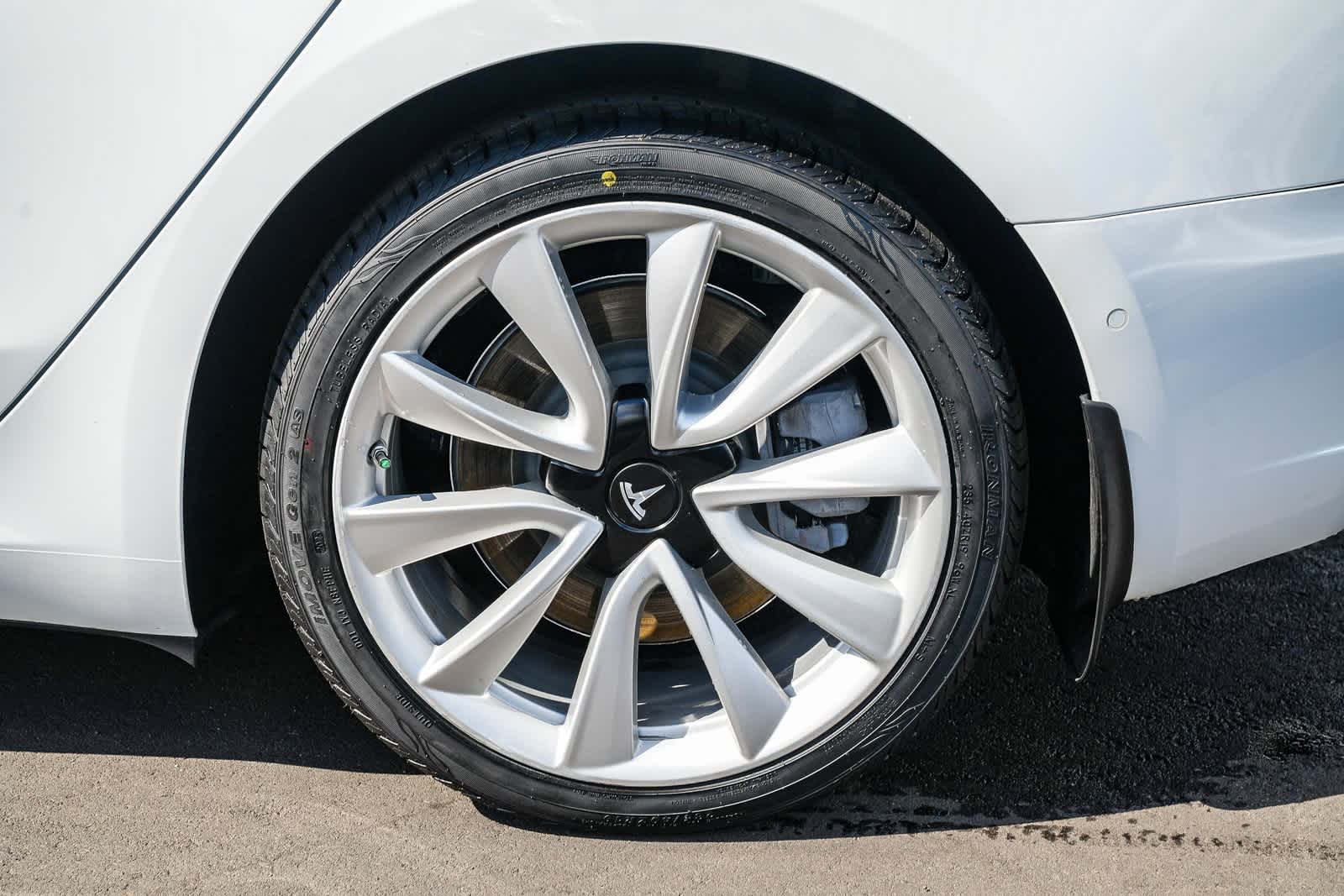 Thumbnail: 2018 Tesla Model 3 - 10