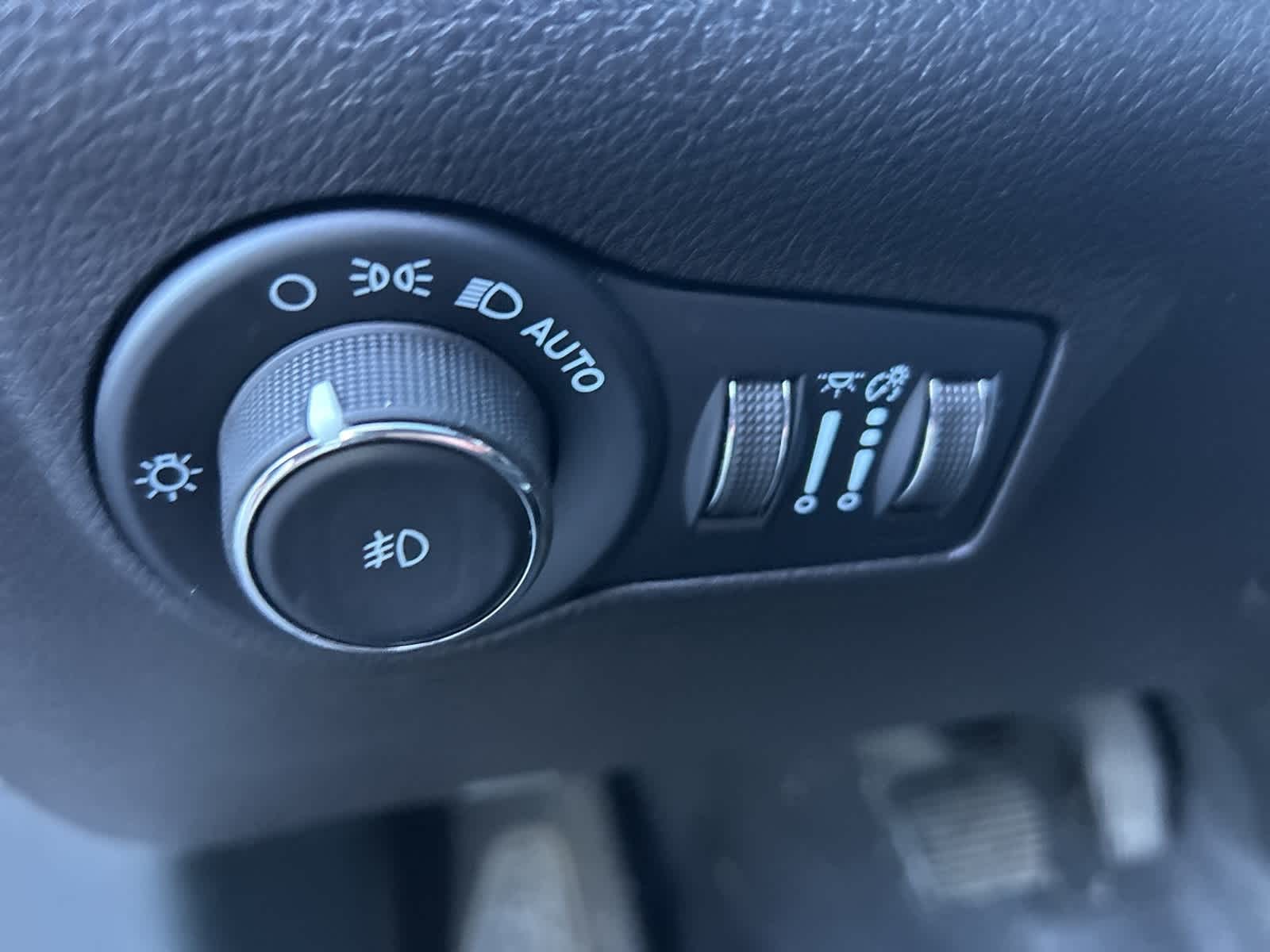 Thumbnail: 2023 Jeep Compass - 27