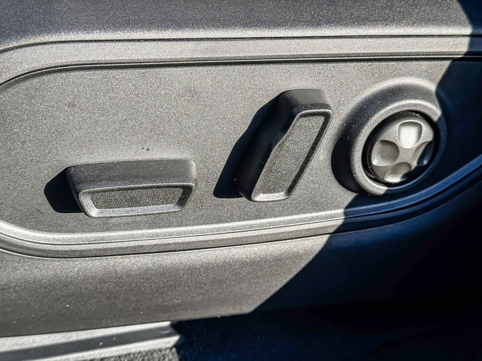 Thumbnail: 2025 Jeep Grand Cherokee - 21