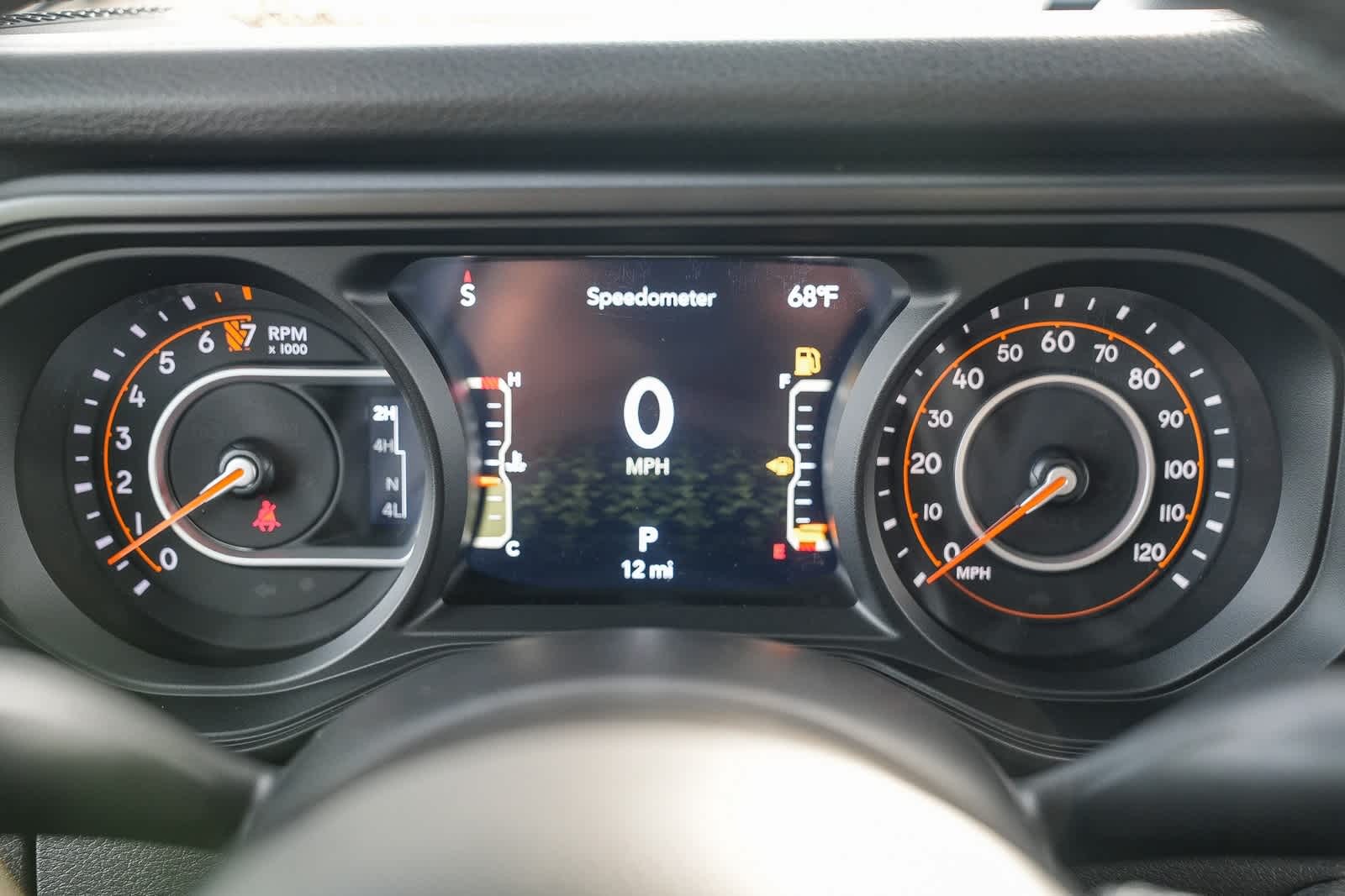 Thumbnail: 2026 Jeep Gladiator - 23