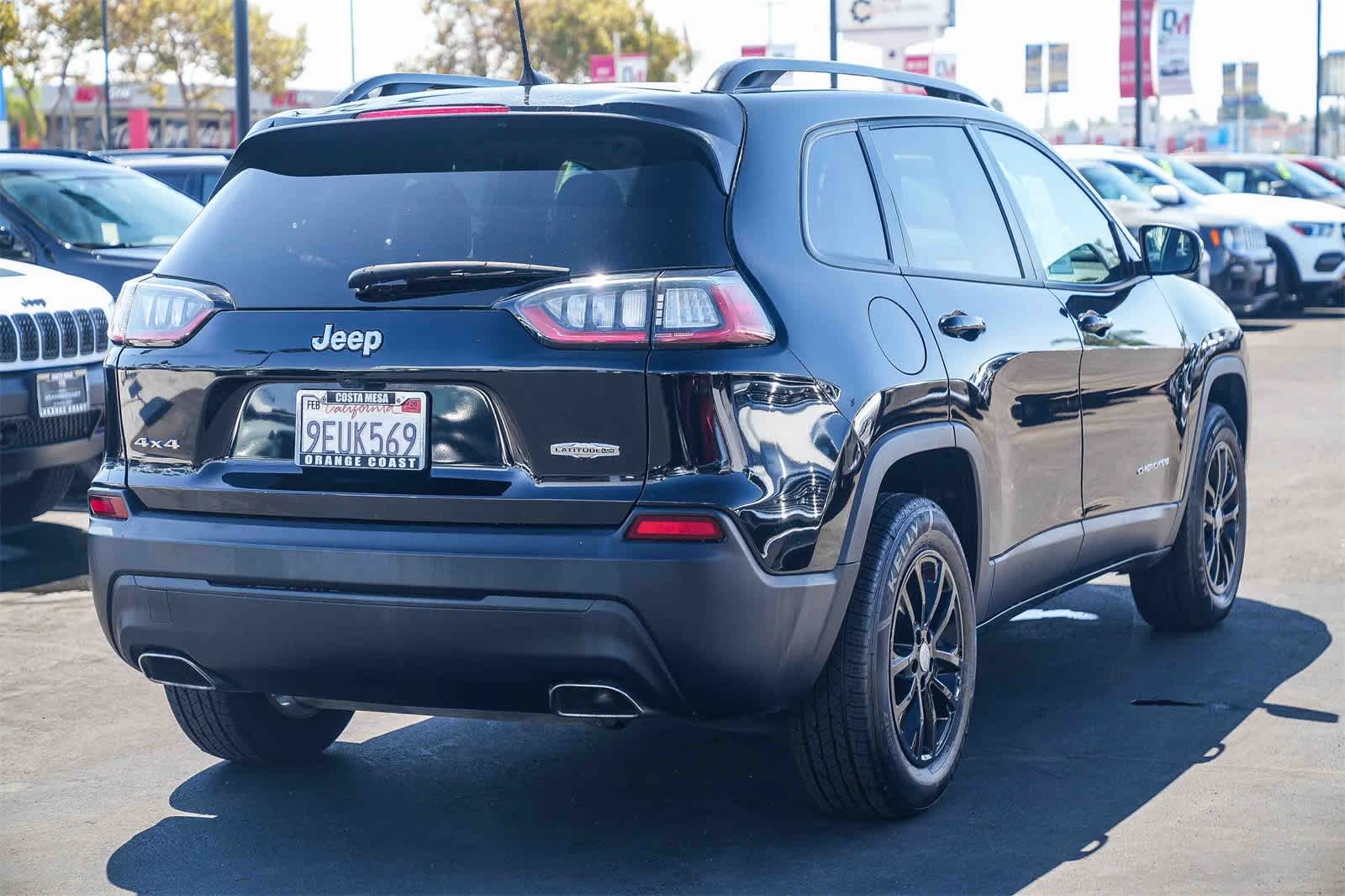 Thumbnail: 2022 Jeep Cherokee - 4